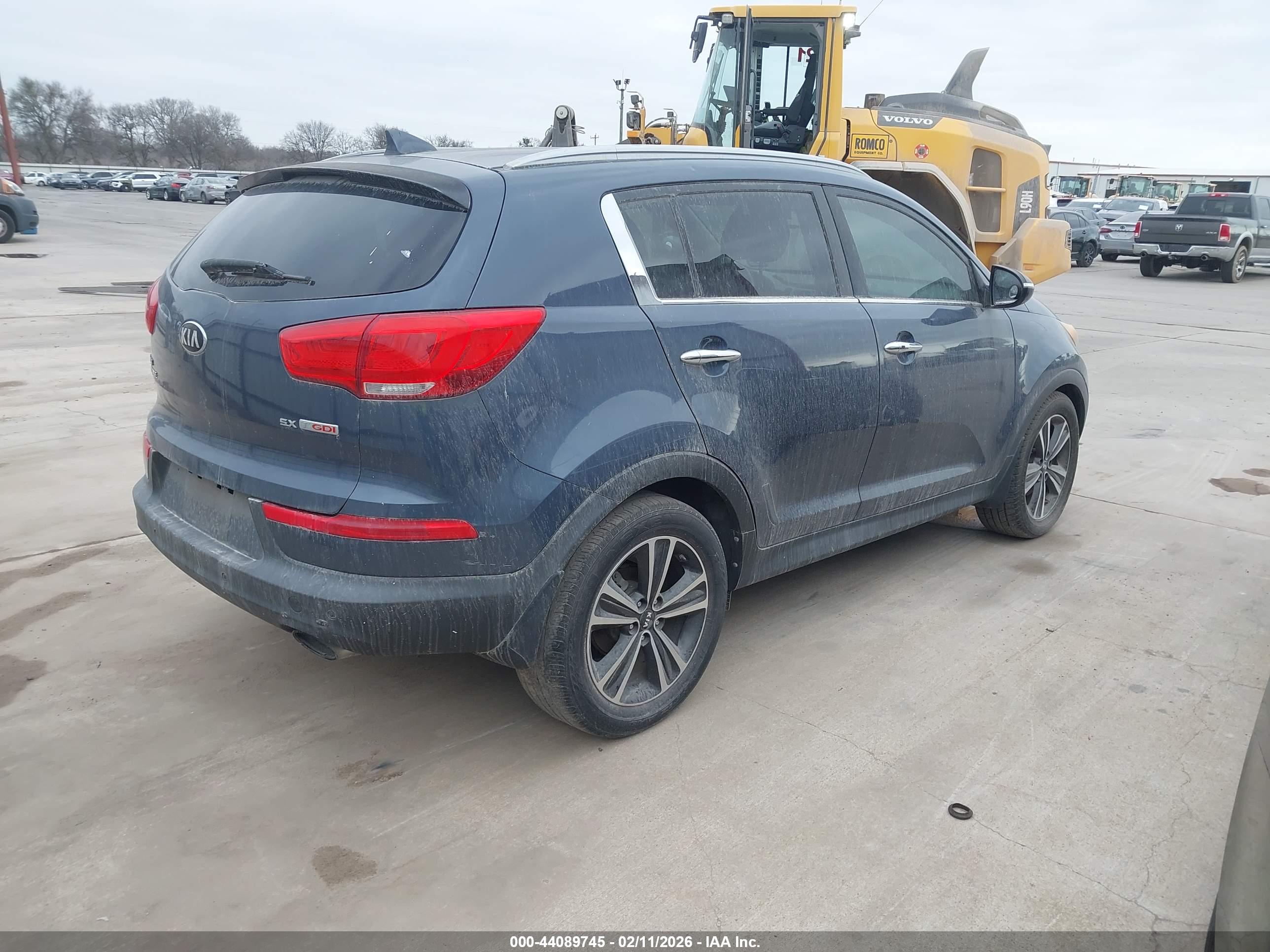KIA SPORTAGE image 4