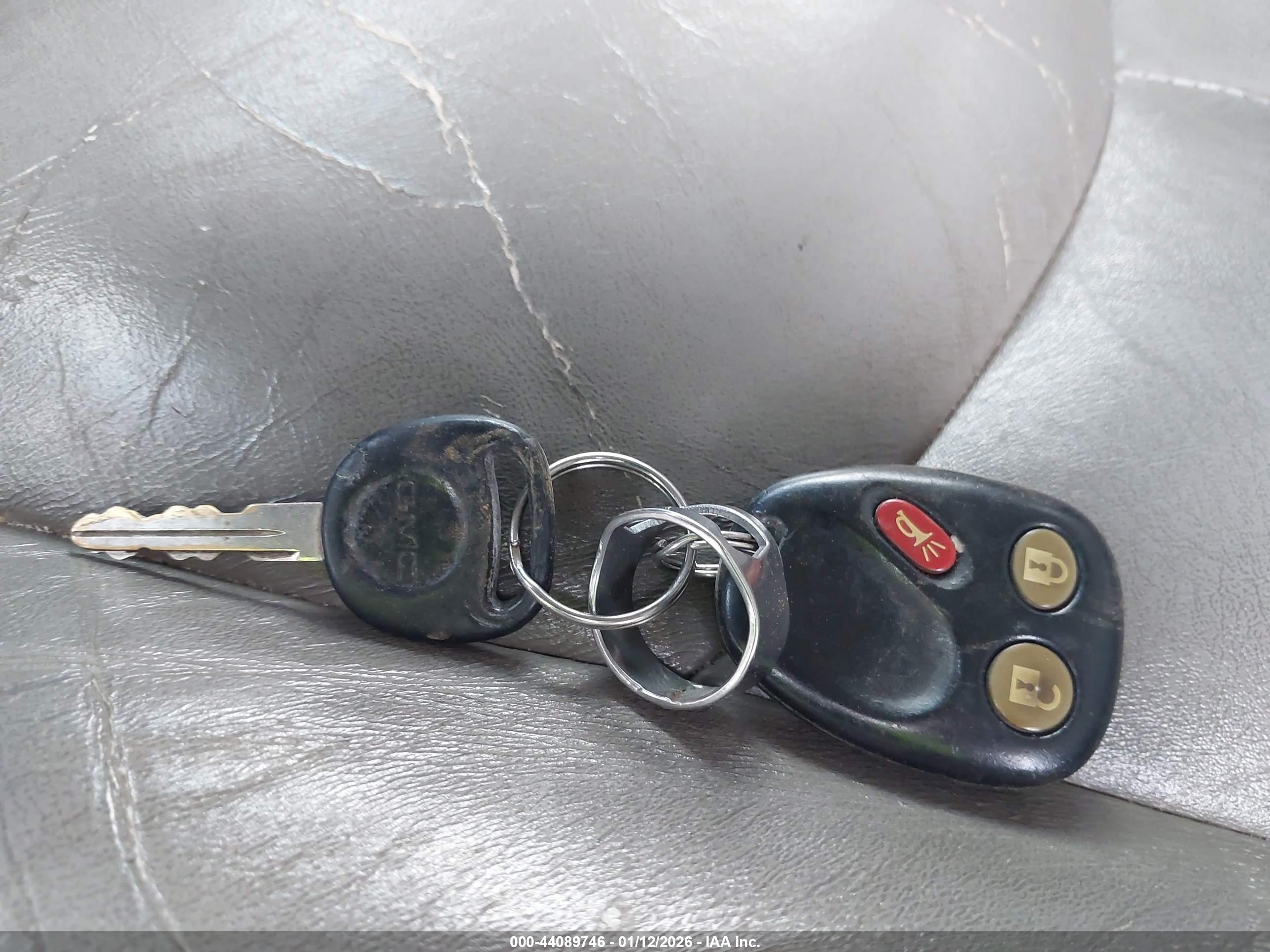 GMC SIERRA image 11