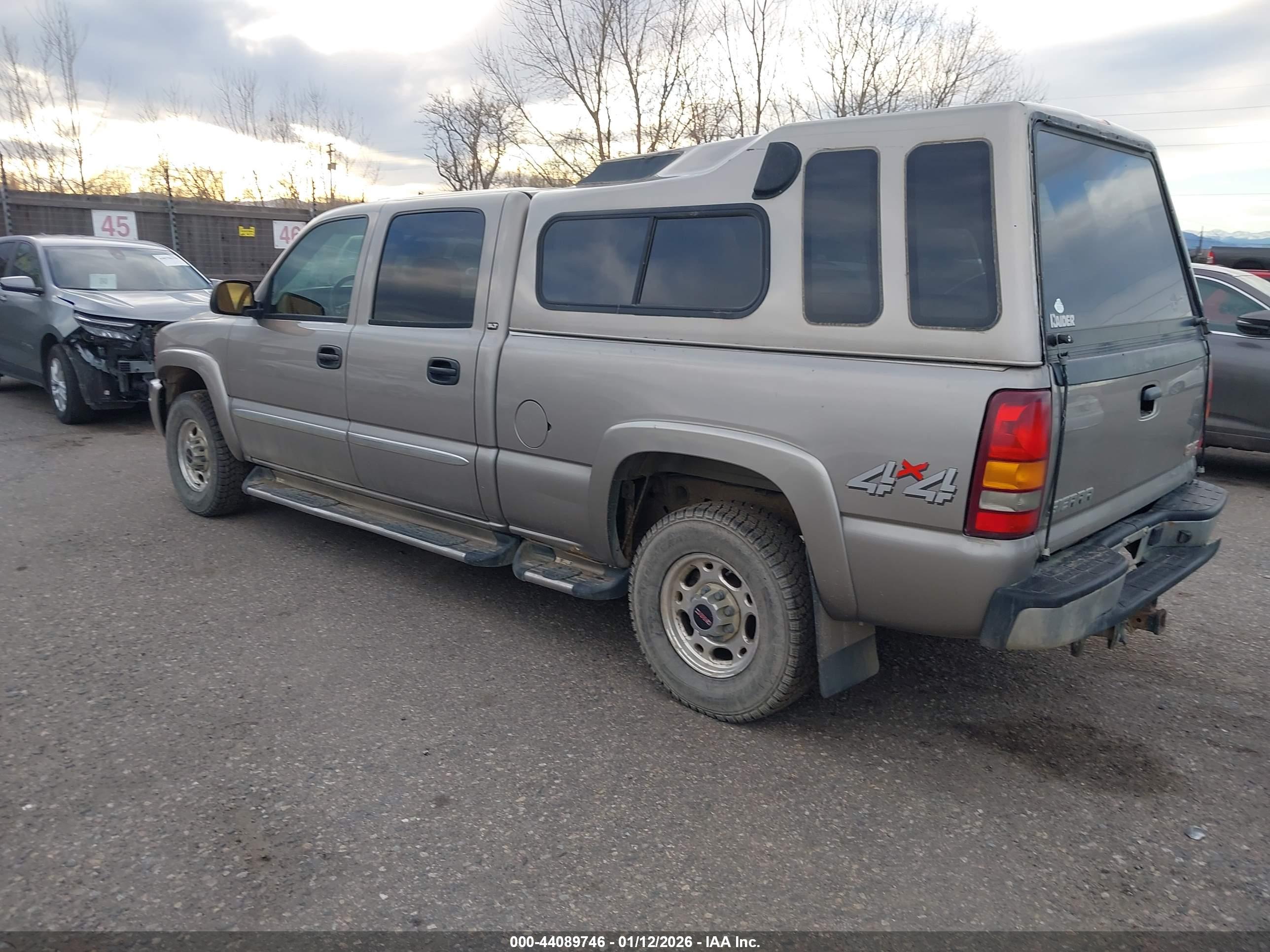 GMC SIERRA image 3