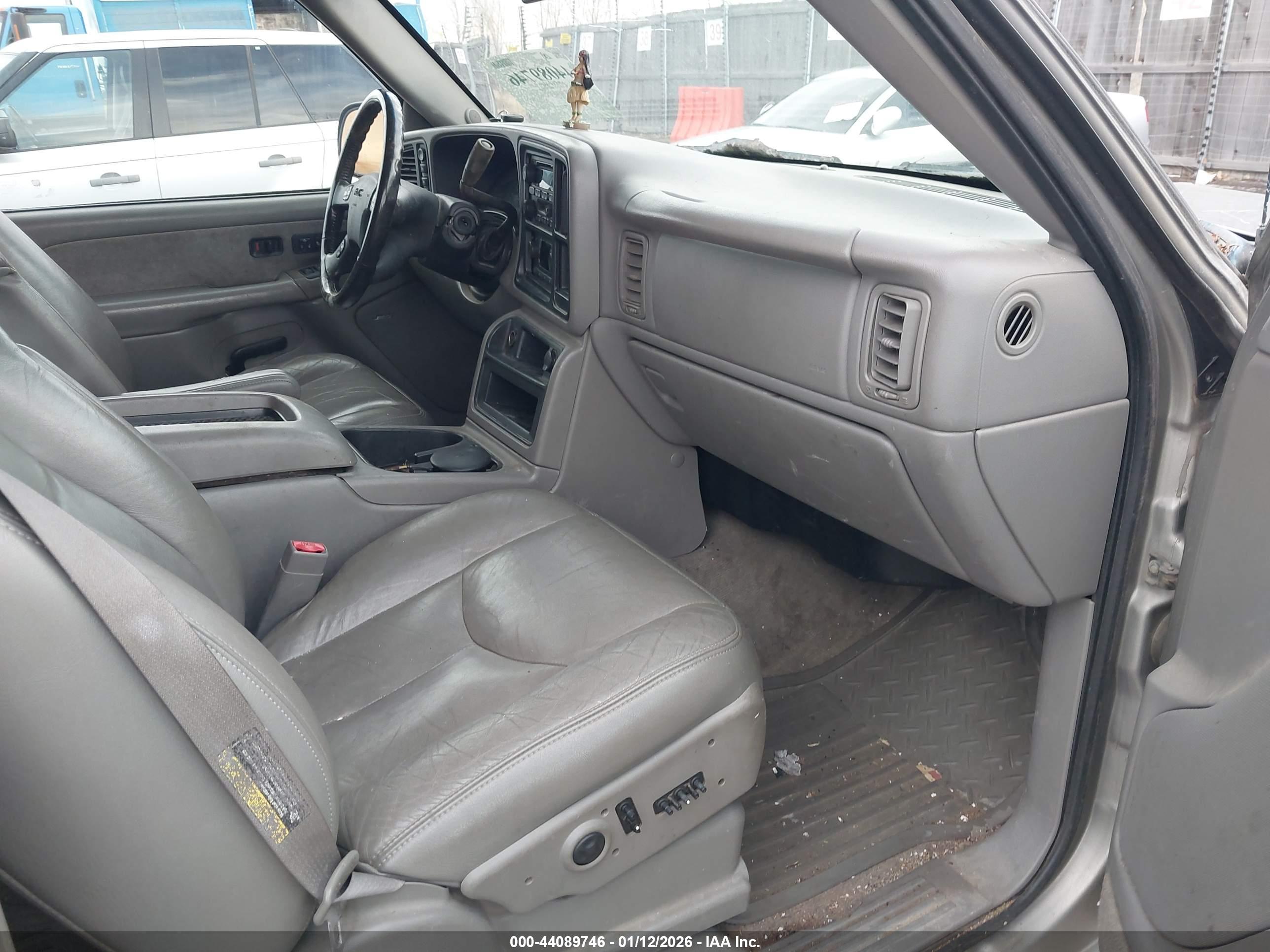 GMC SIERRA image 5