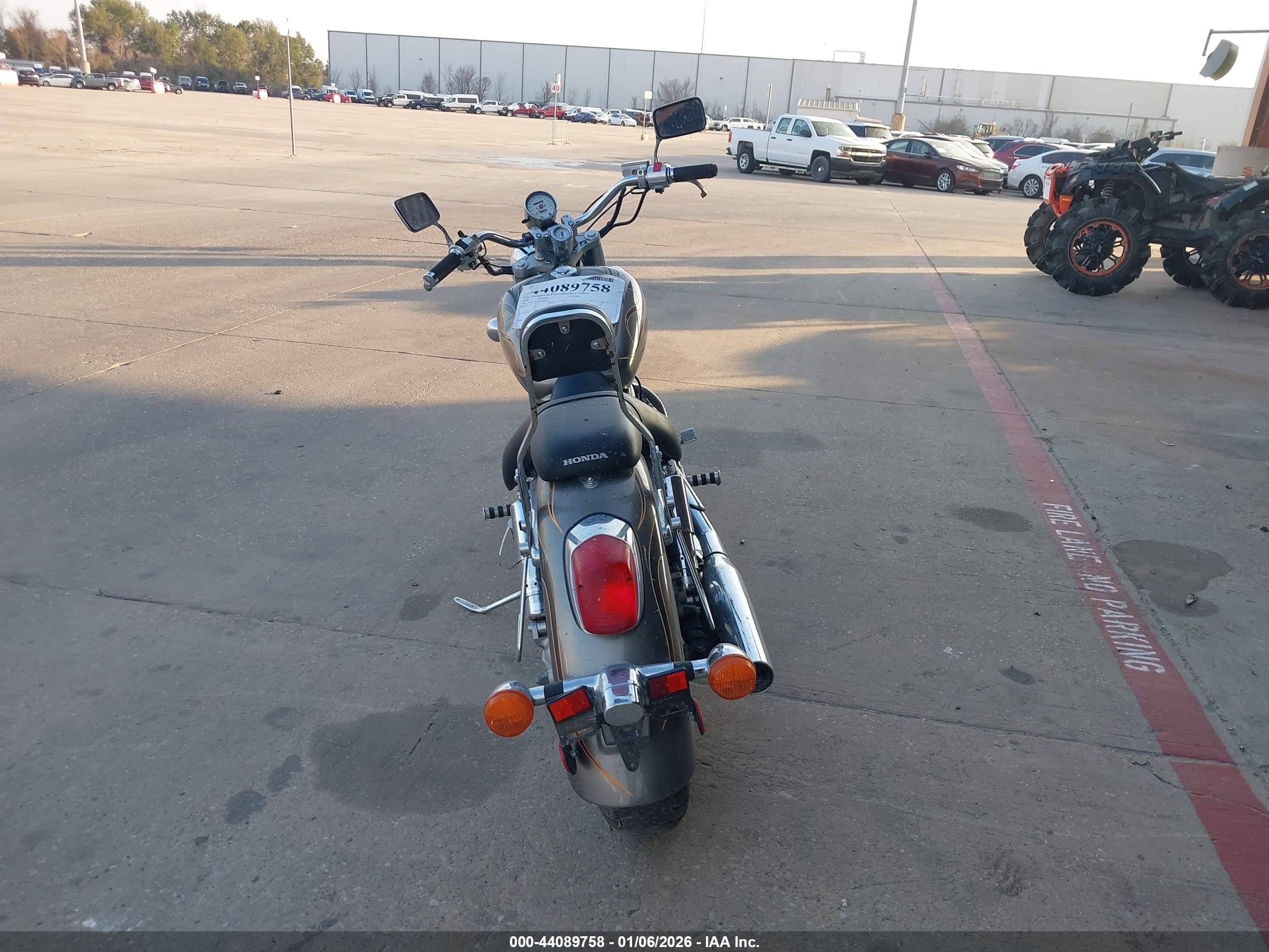 HONDA VT1100 image 6