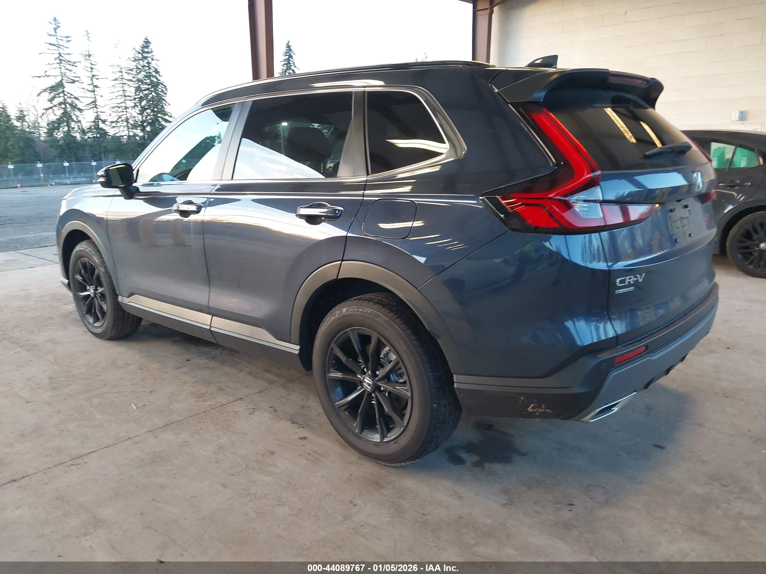 HONDA CR-V image 3