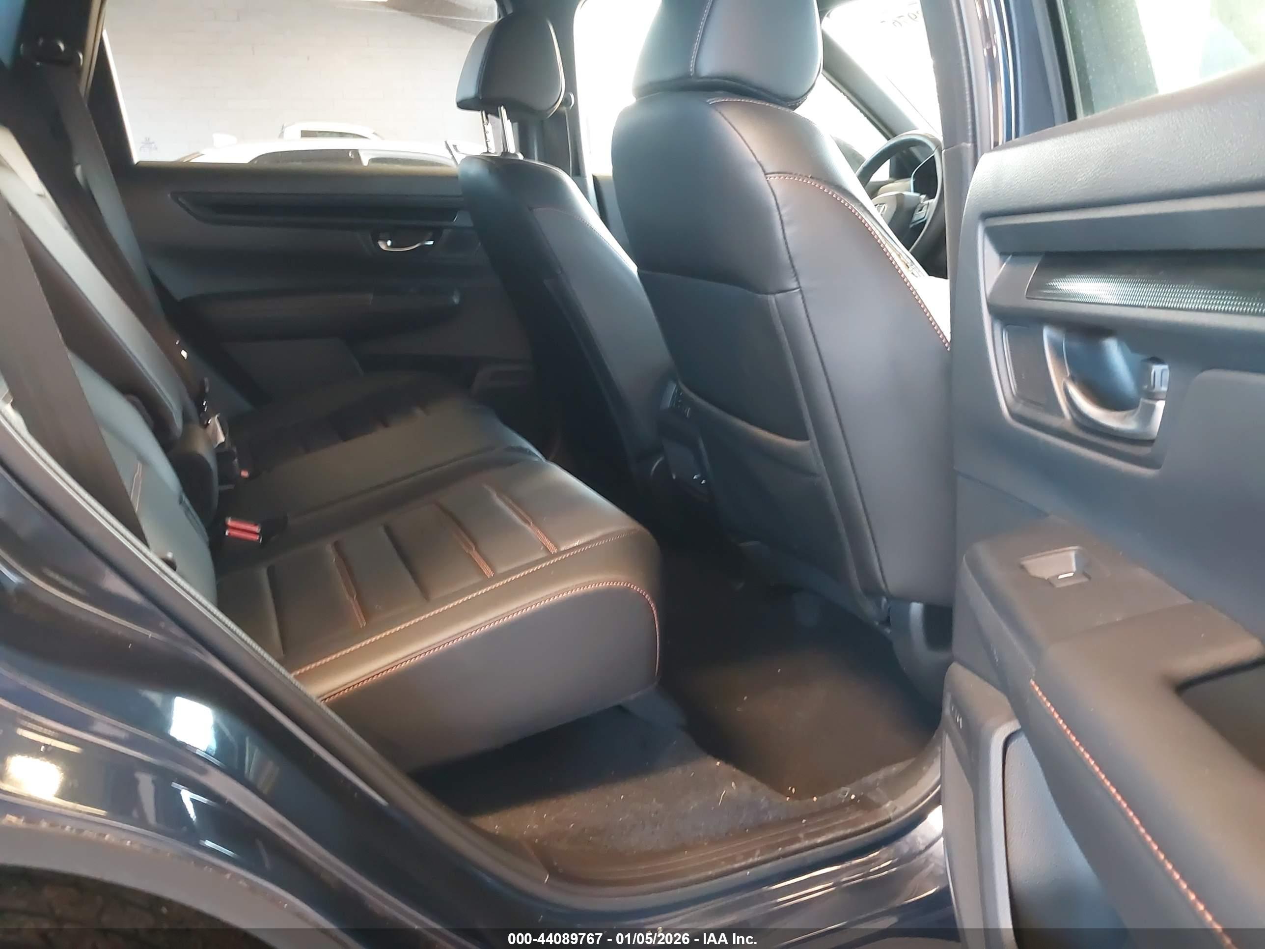 HONDA CR-V image 8