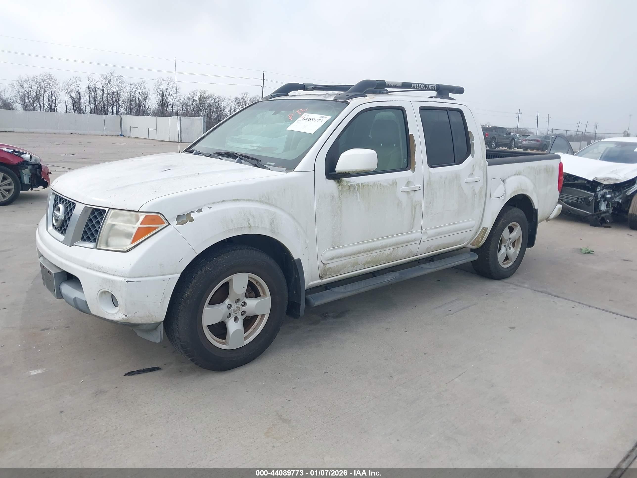 NISSAN FRONTIER image 2