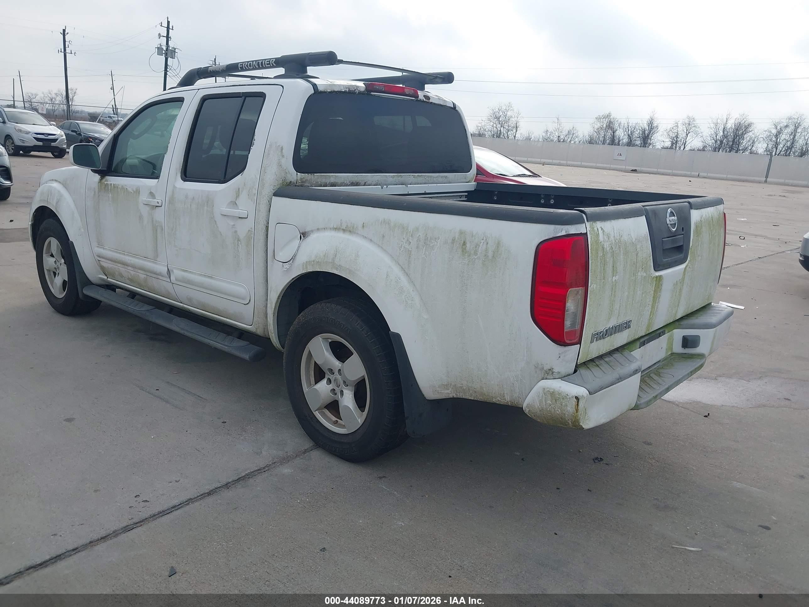 NISSAN FRONTIER image 3