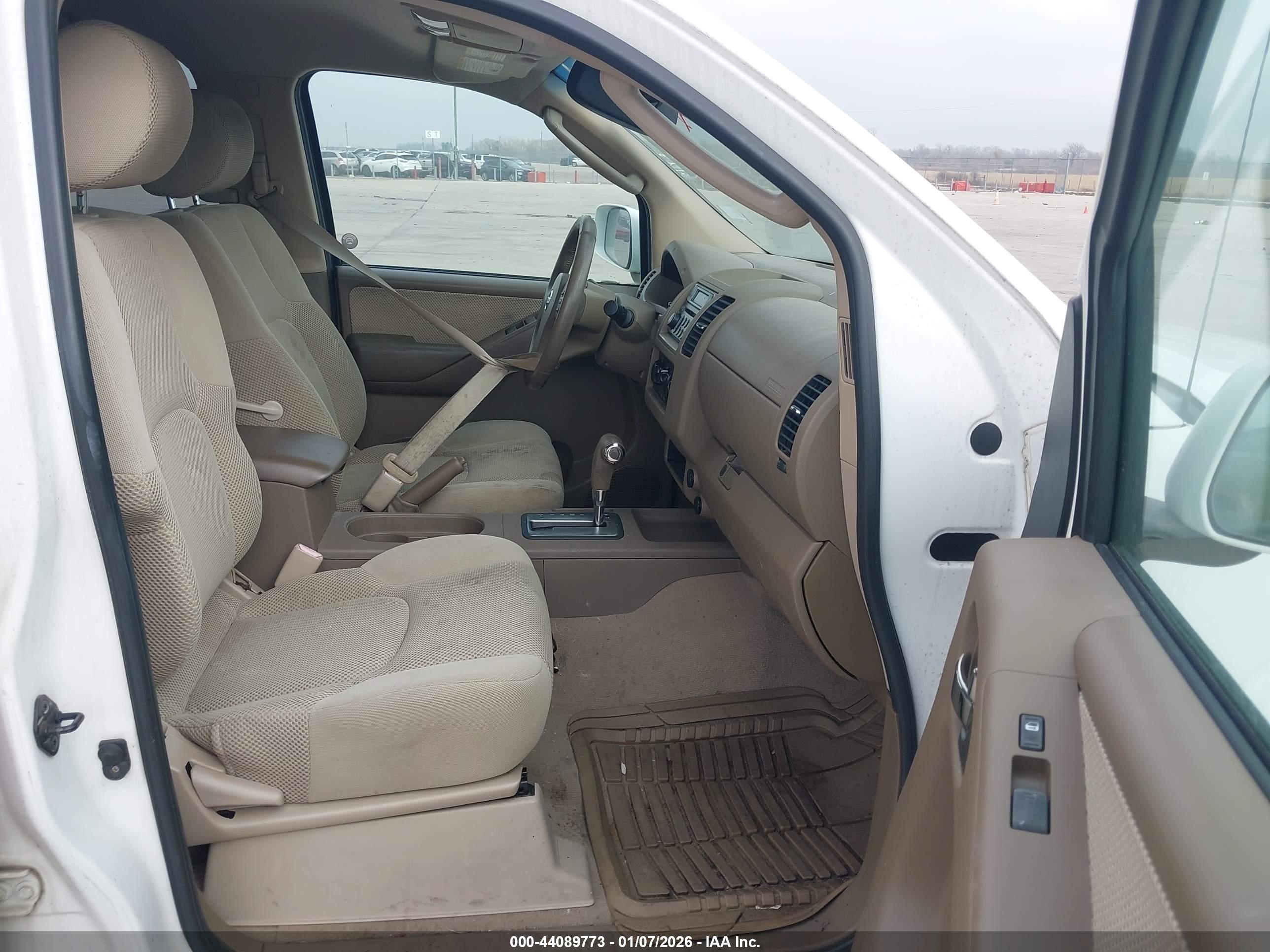 NISSAN FRONTIER image 5