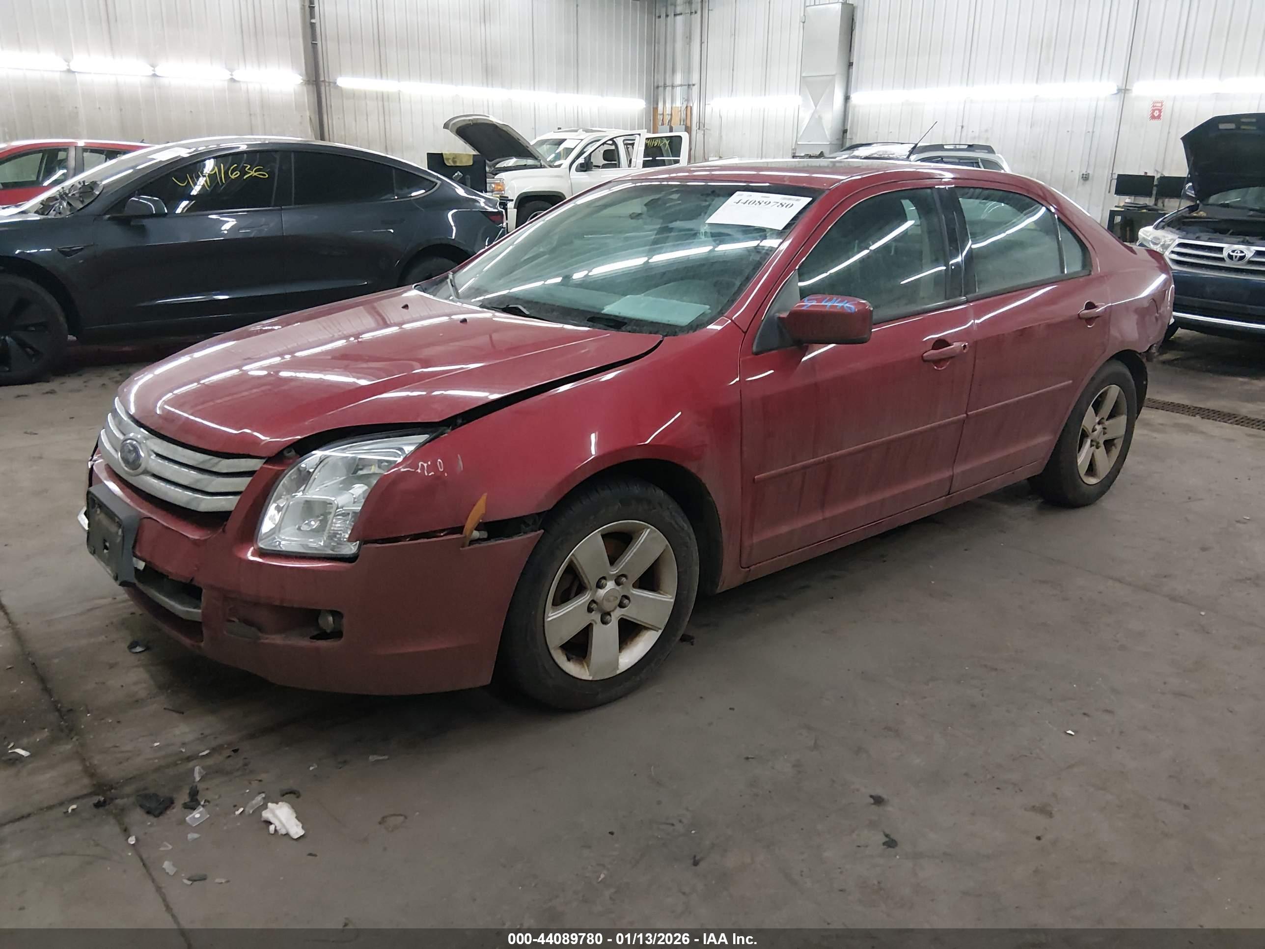 FORD FUSION image 2