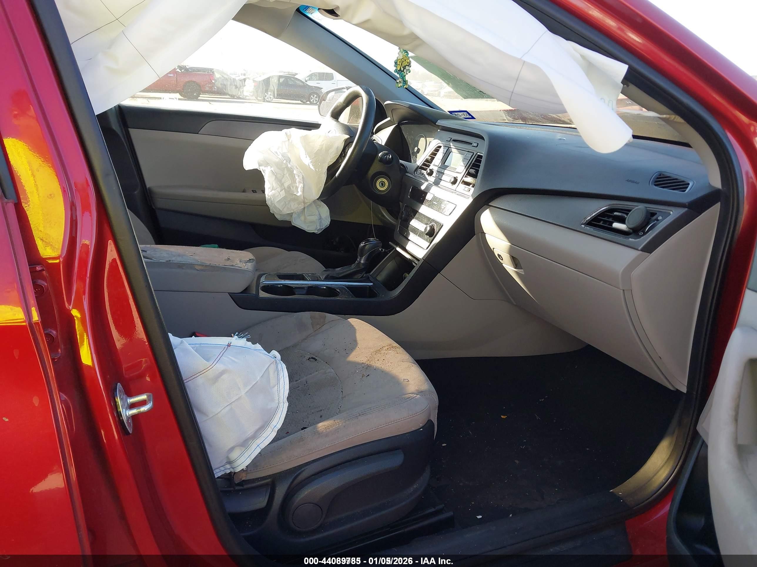 HYUNDAI SONATA image 5