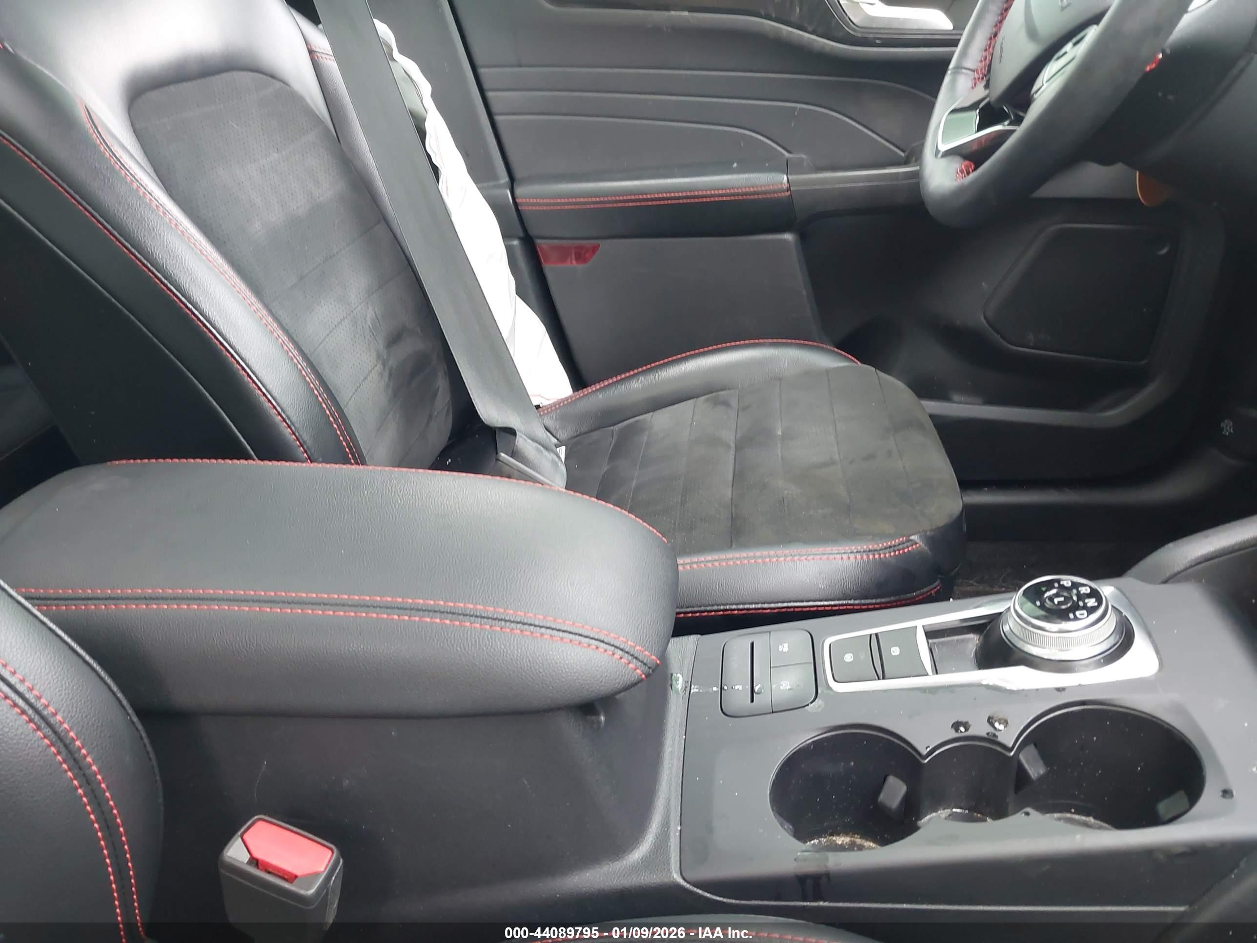 FORD ESCAPE image 5