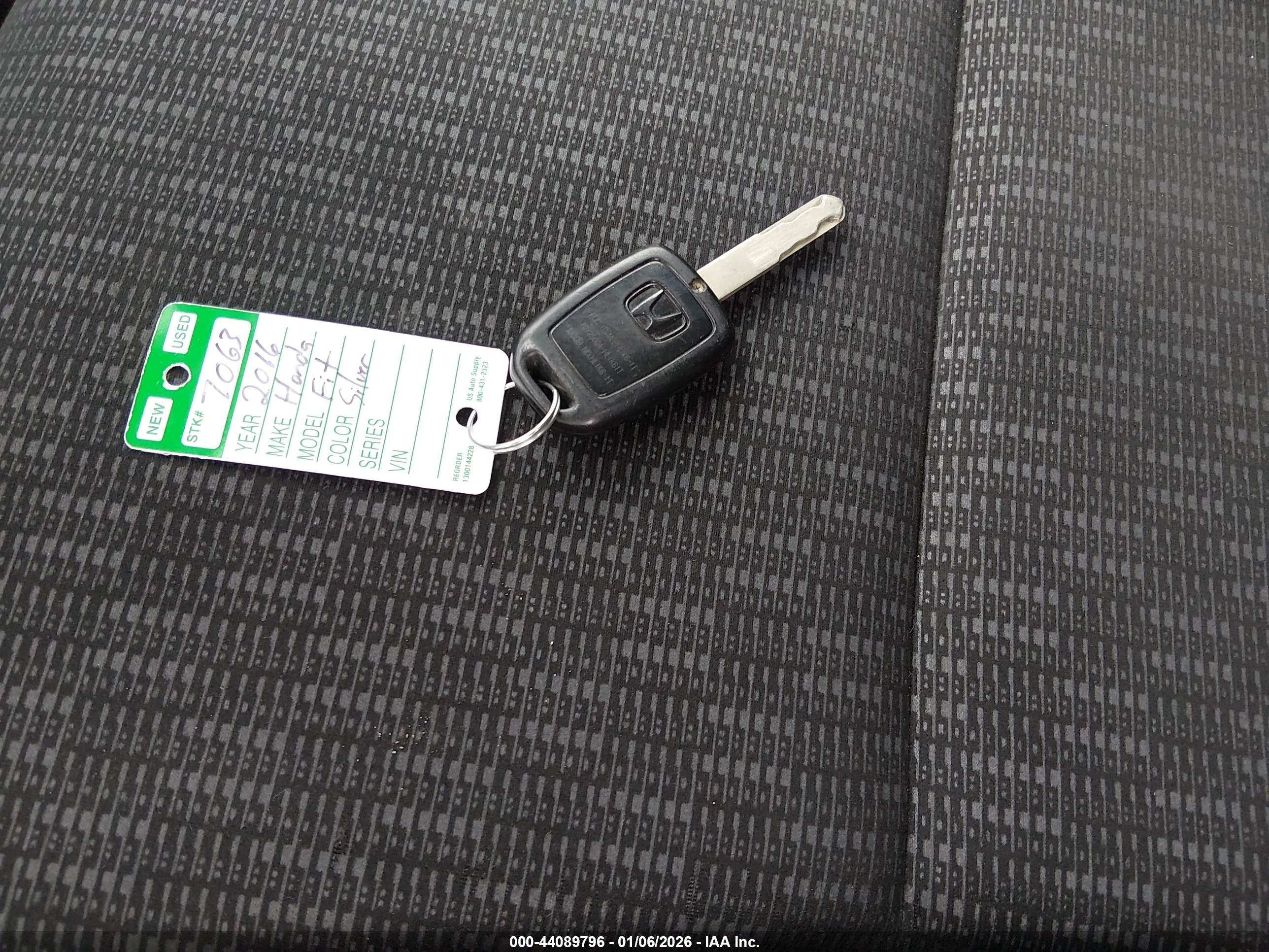 HONDA FIT image 11