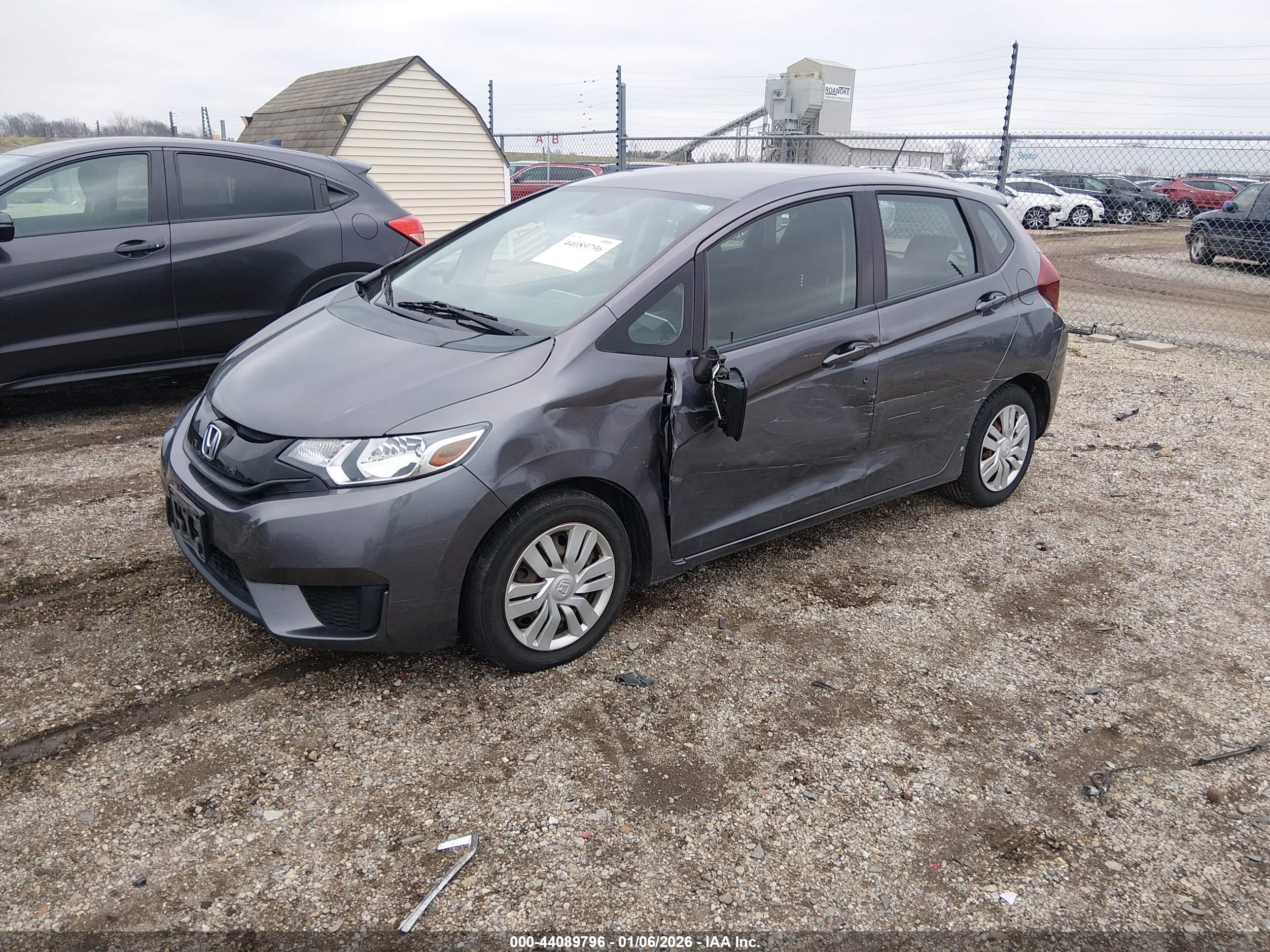 HONDA FIT image 2