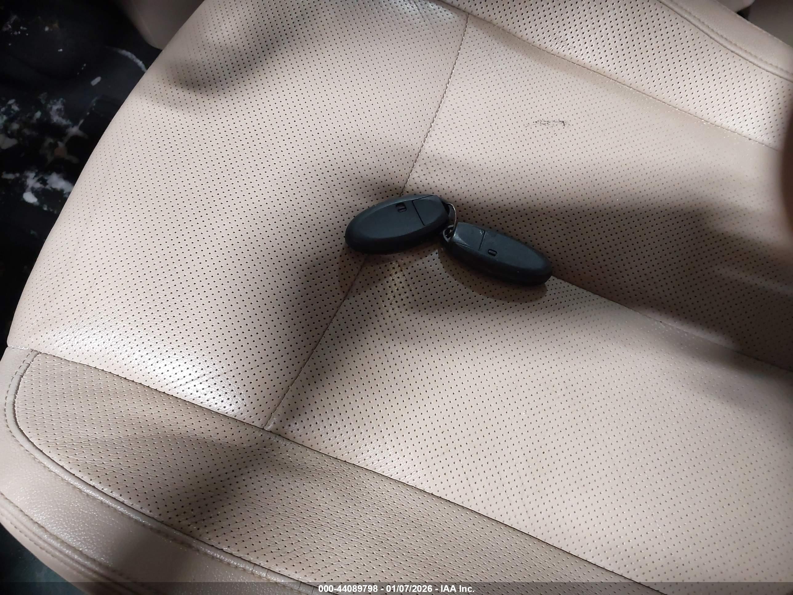 NISSAN ROGUE image 11