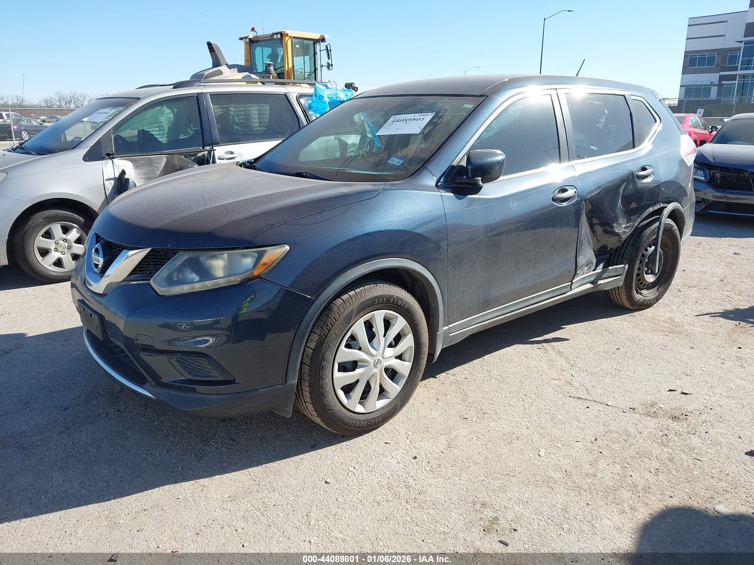 NISSAN ROGUE image 2