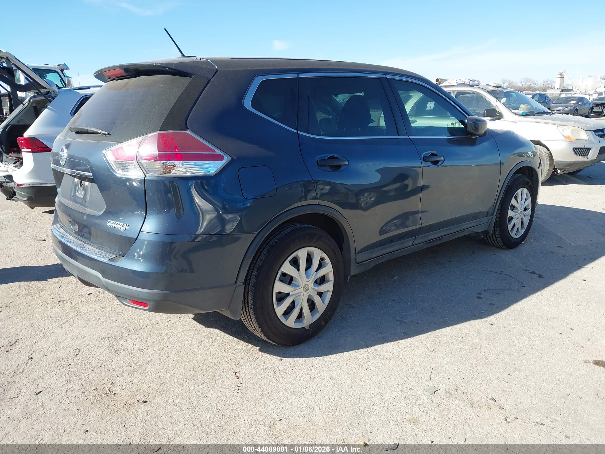NISSAN ROGUE image 4