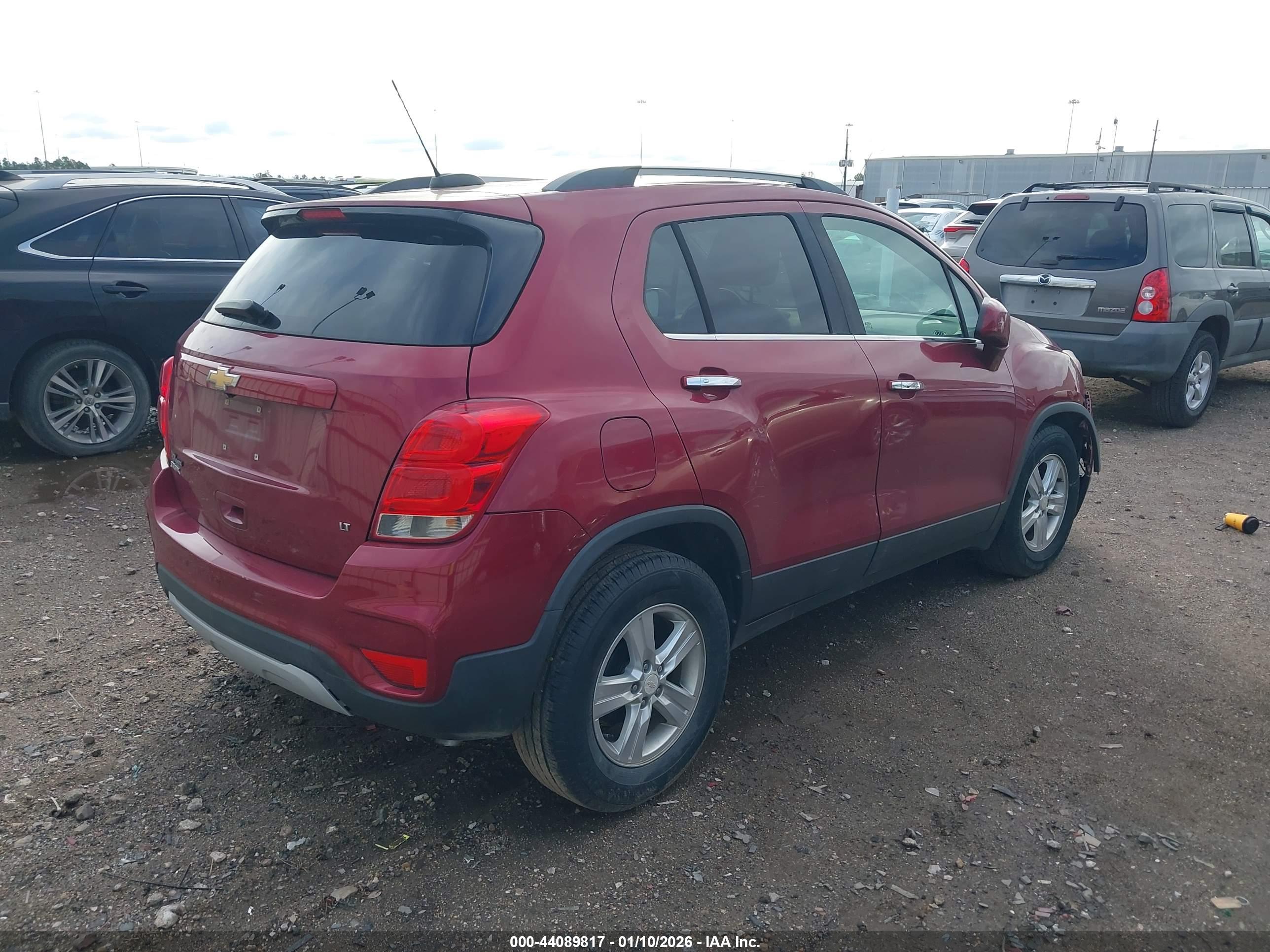 CHEVROLET TRAX image 4