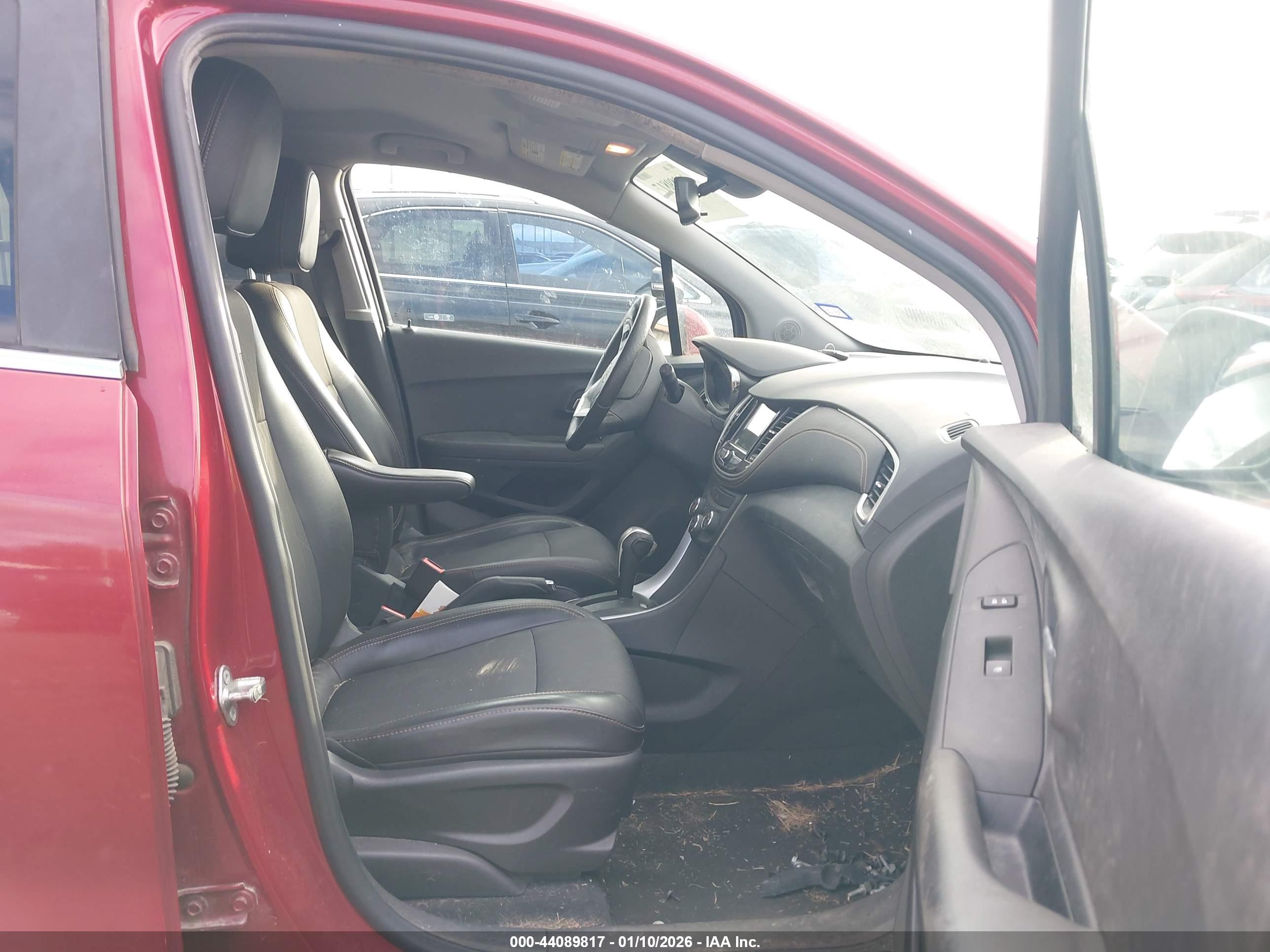 CHEVROLET TRAX image 5
