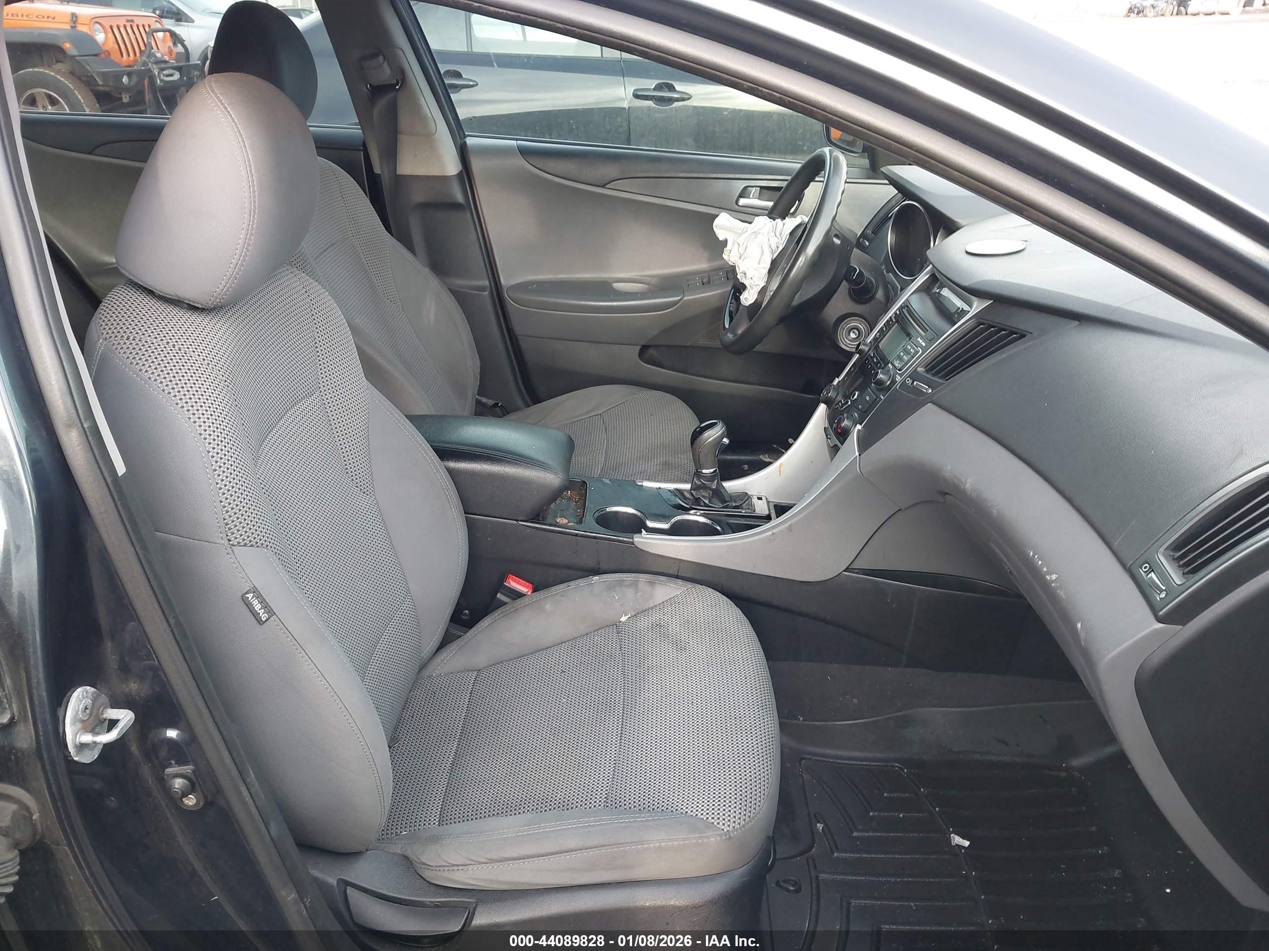 HYUNDAI SONATA image 5