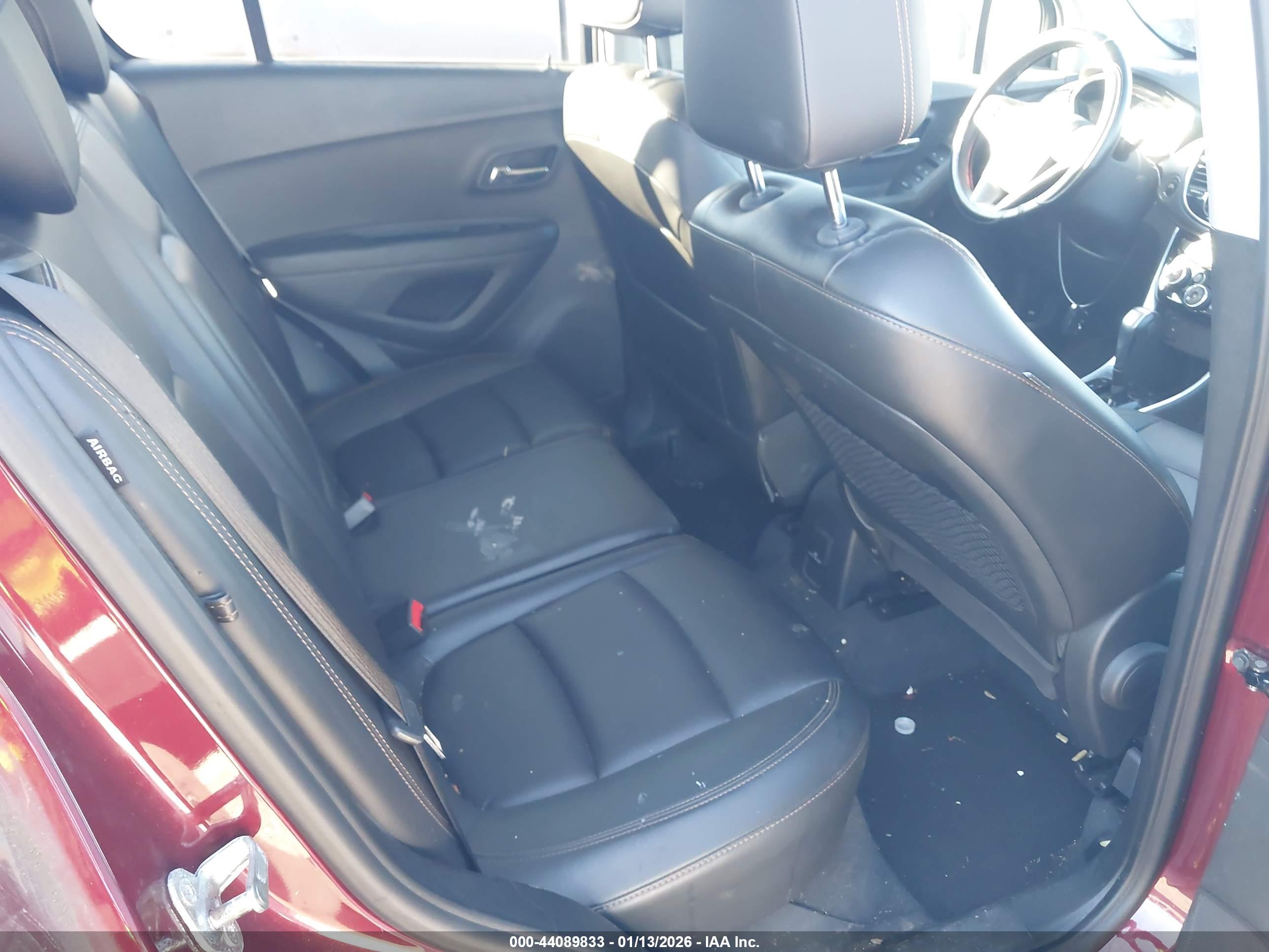 CHEVROLET TRAX image 8