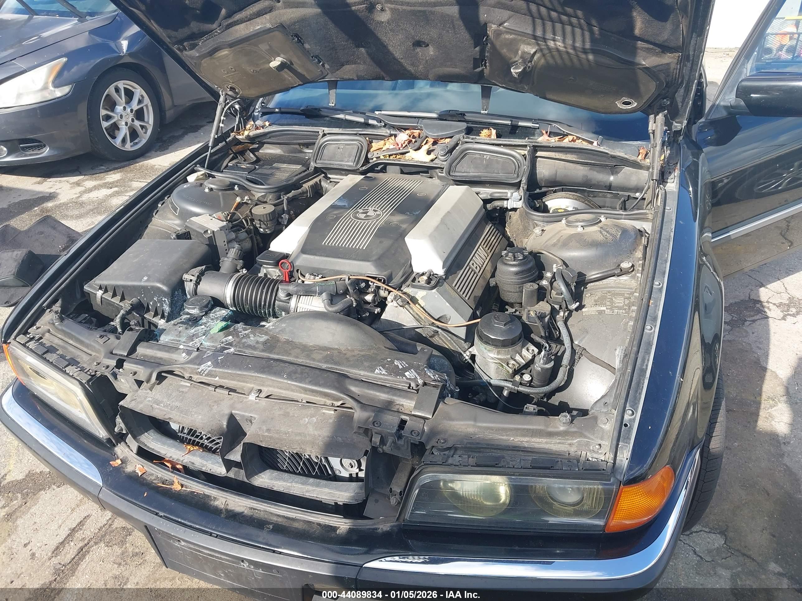 BMW 740IL image 10