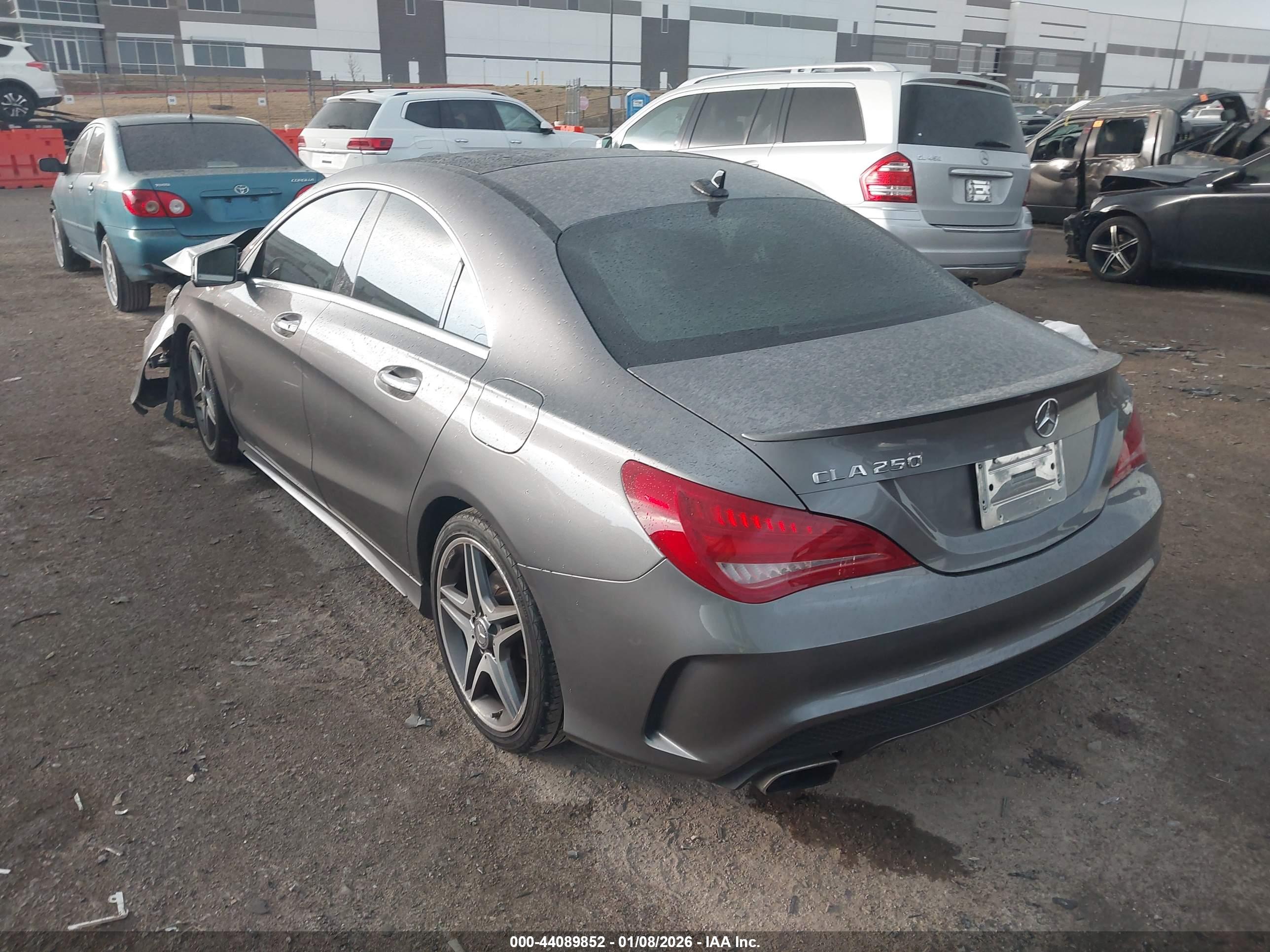 MERCEDES-BENZ CLA image 3