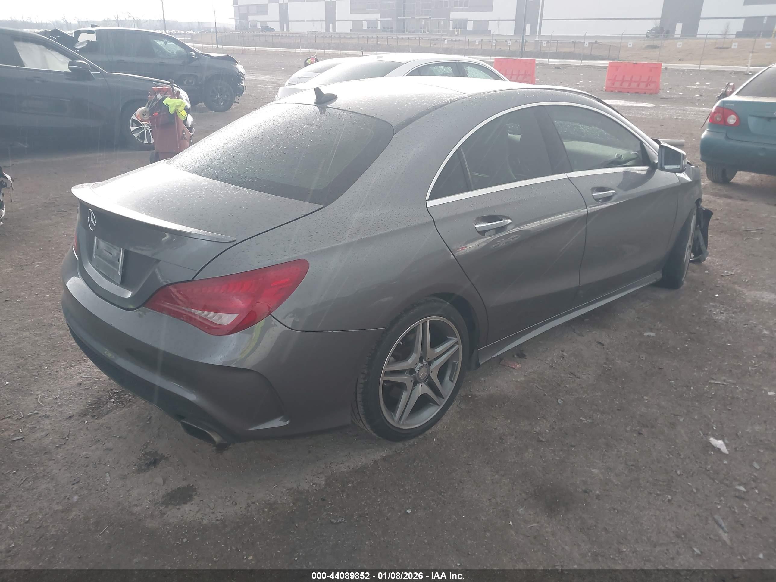 MERCEDES-BENZ CLA image 4
