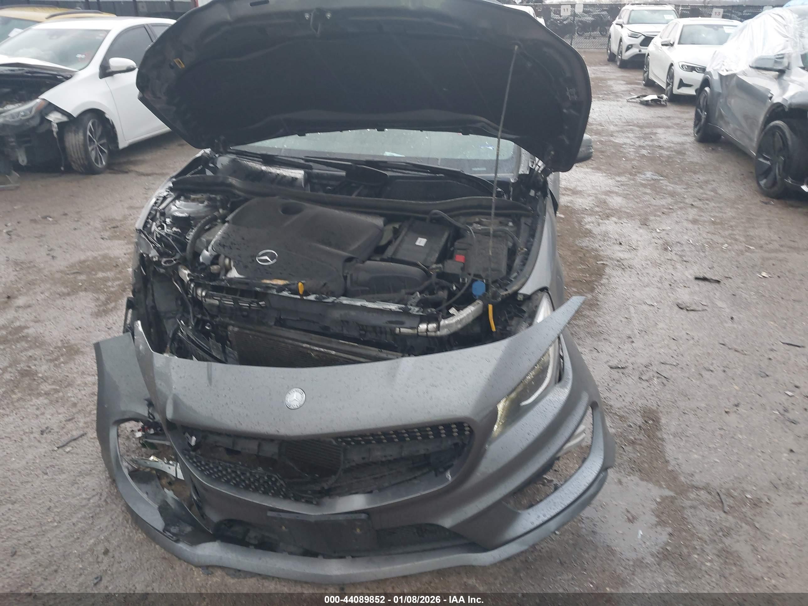 MERCEDES-BENZ CLA image 6