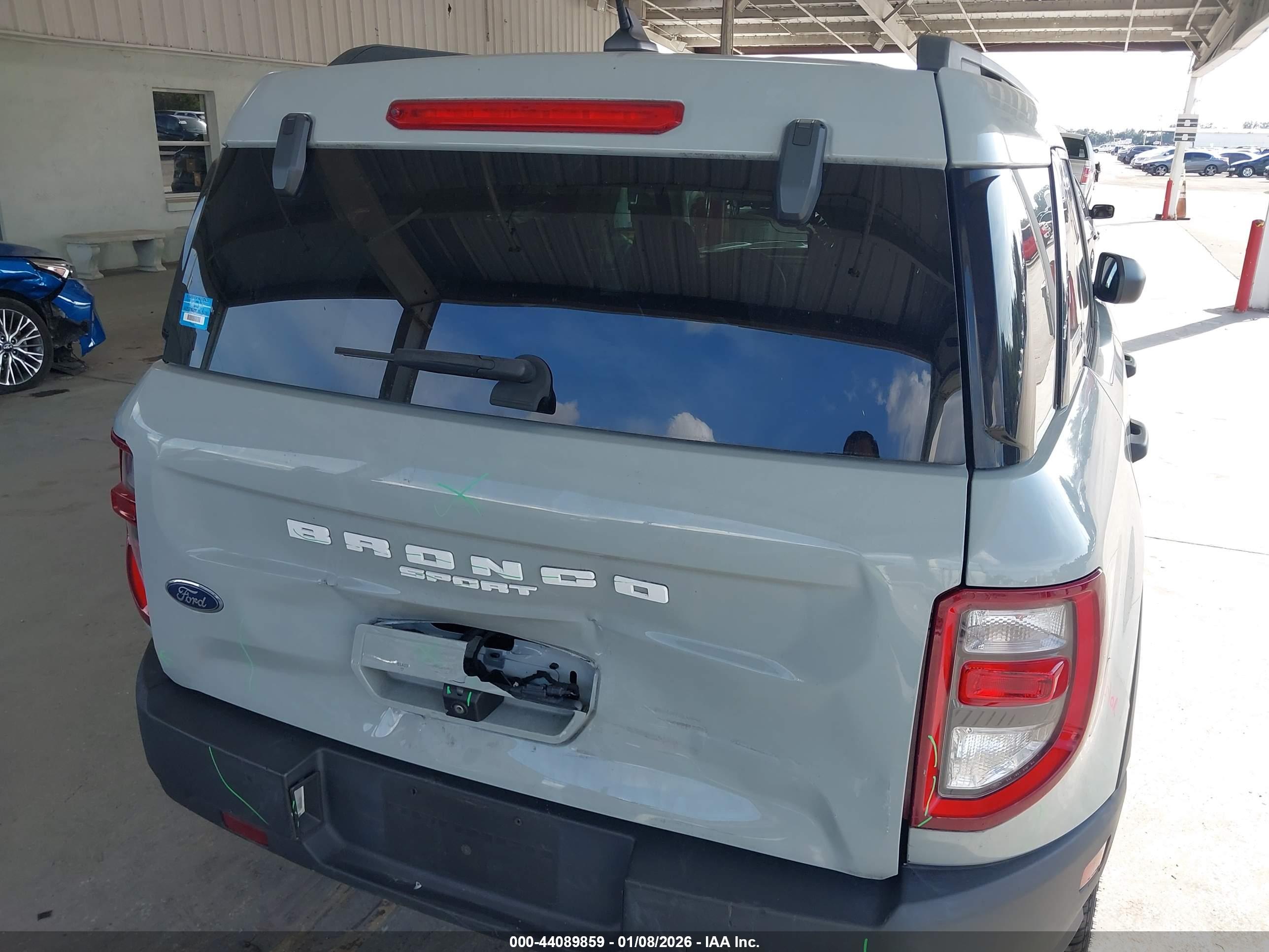 FORD BRONCO image 6