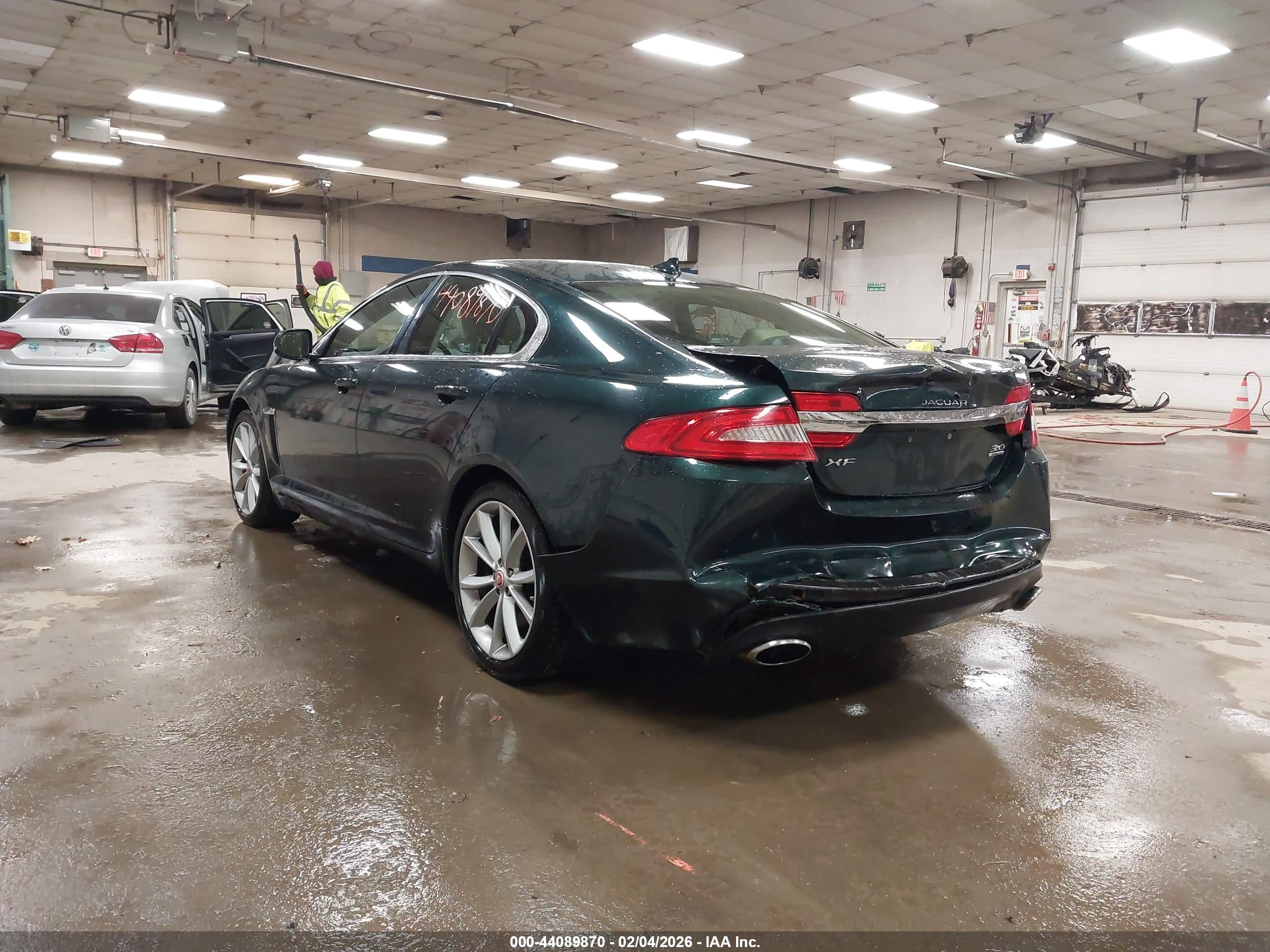 JAGUAR XF image 3