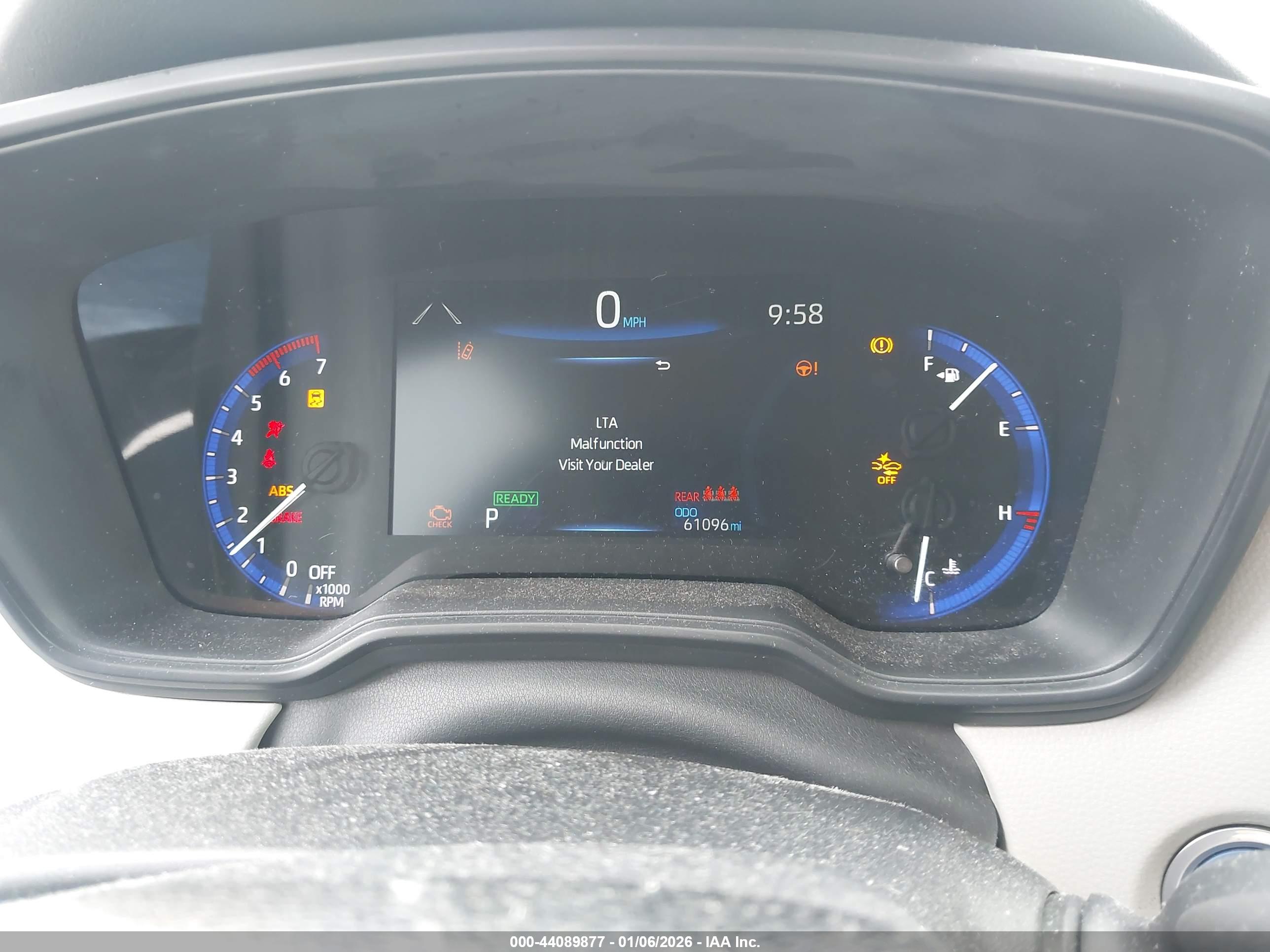 TOYOTA COROLLA image 7