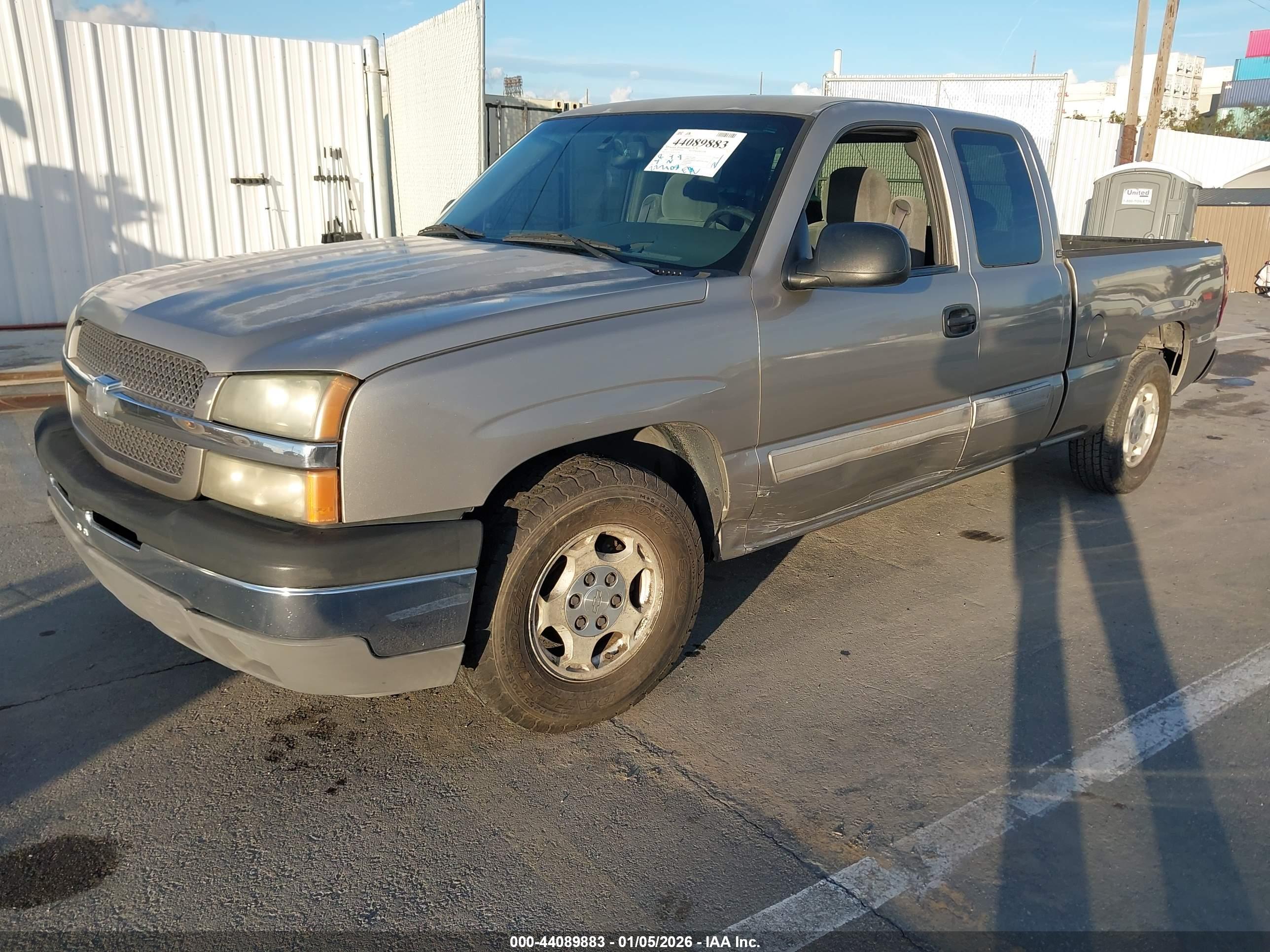 CHEVROLET SILVERADO image 2
