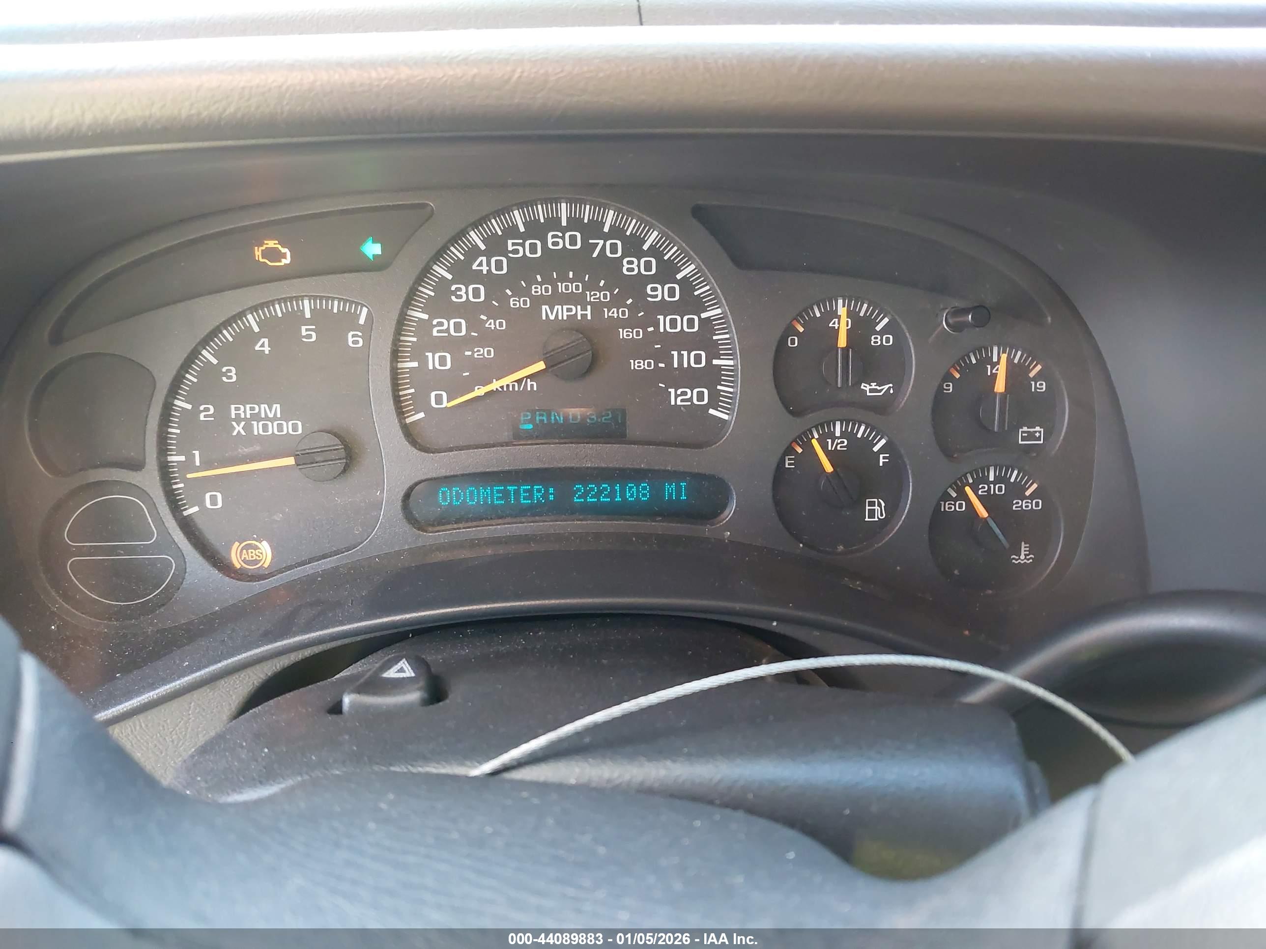 CHEVROLET SILVERADO image 7