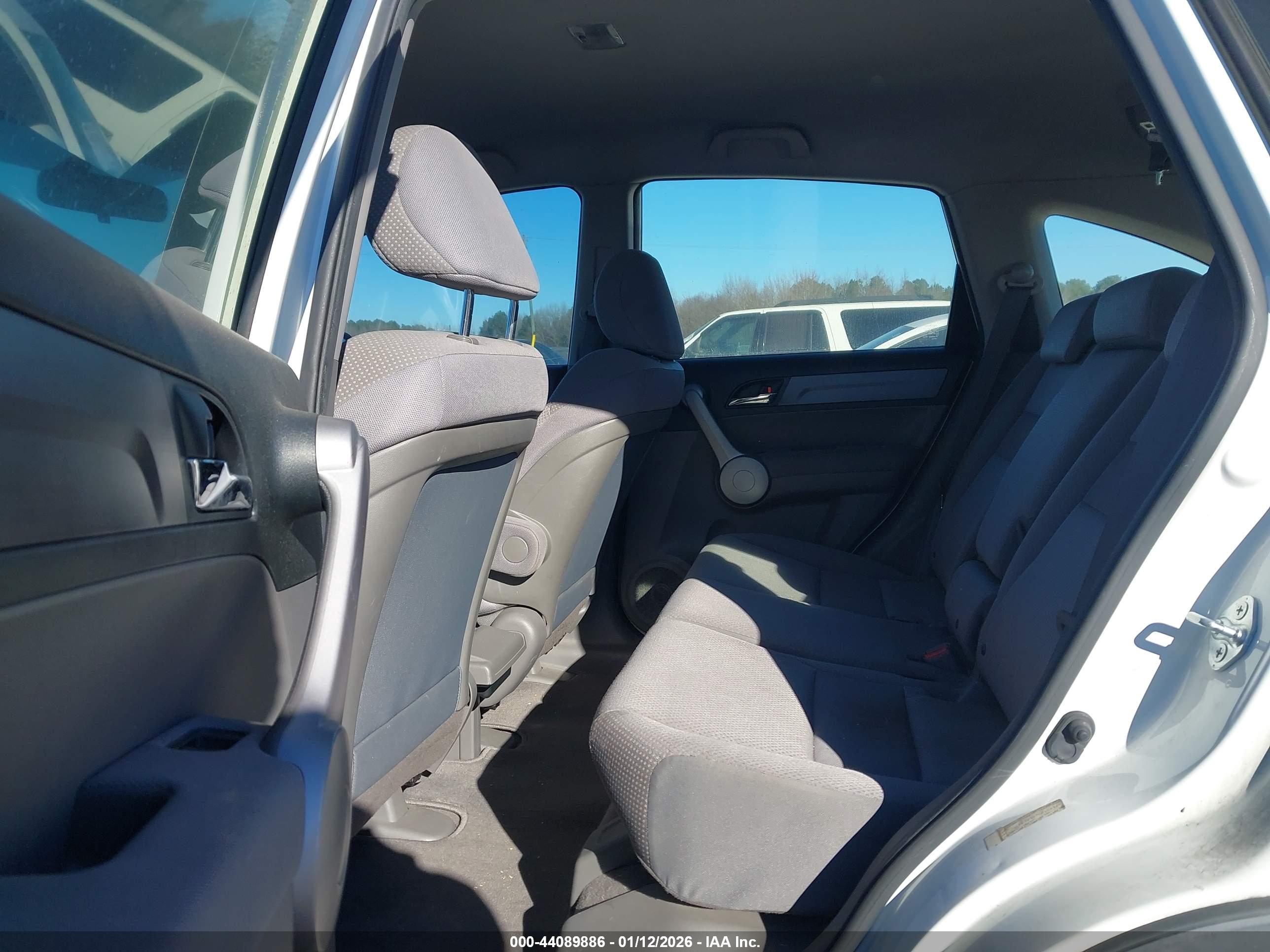 HONDA CR-V image 8