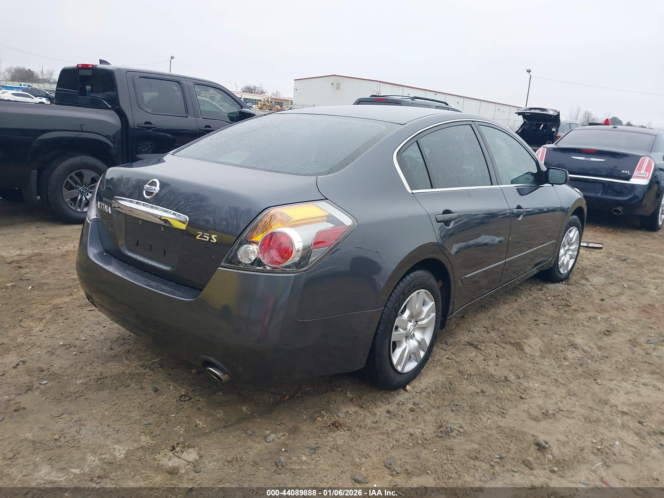 NISSAN ALTIMA image 4