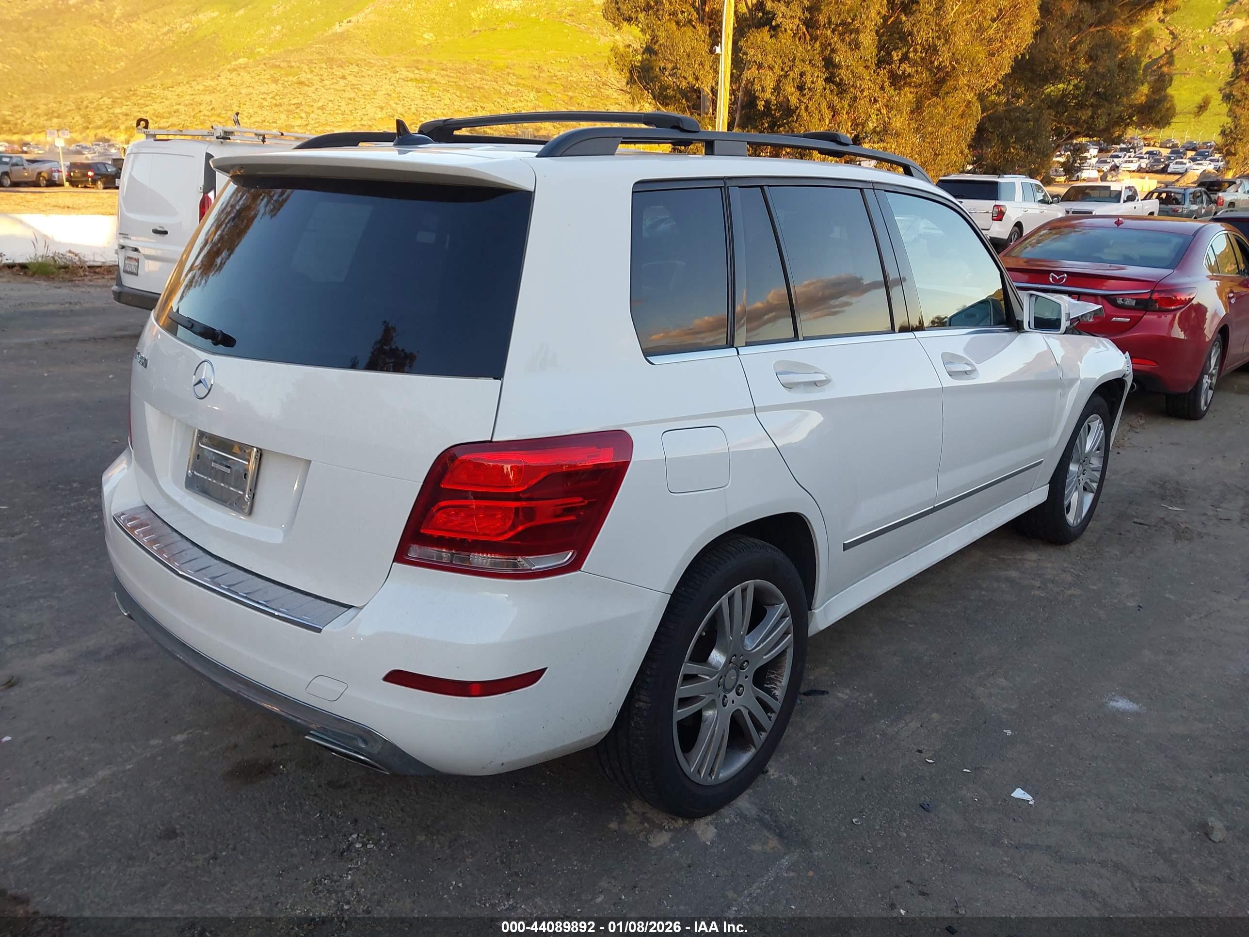 MERCEDES-BENZ GLK image 4