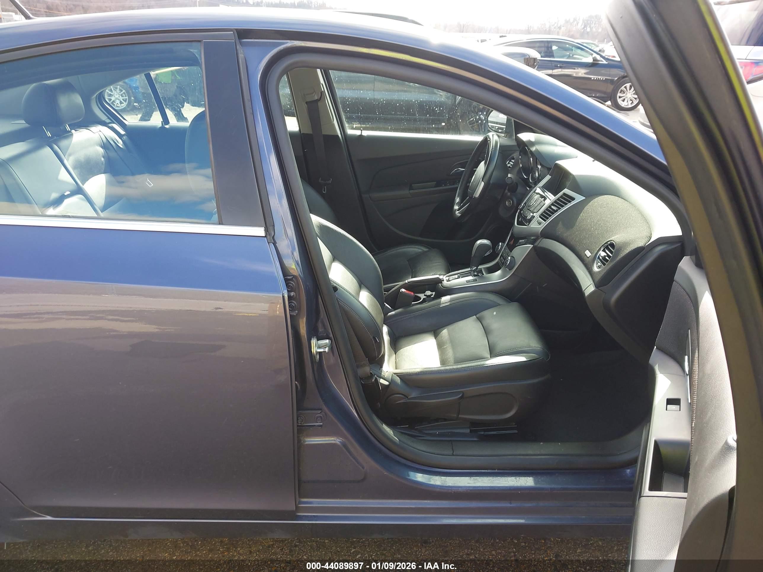 CHEVROLET CRUZE image 5