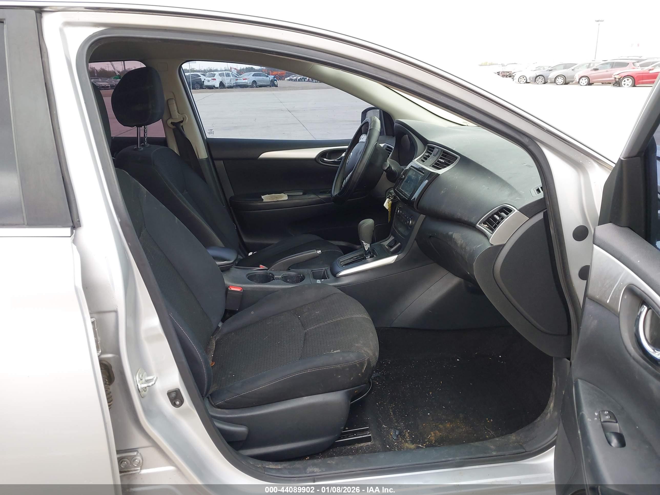 NISSAN SENTRA image 5