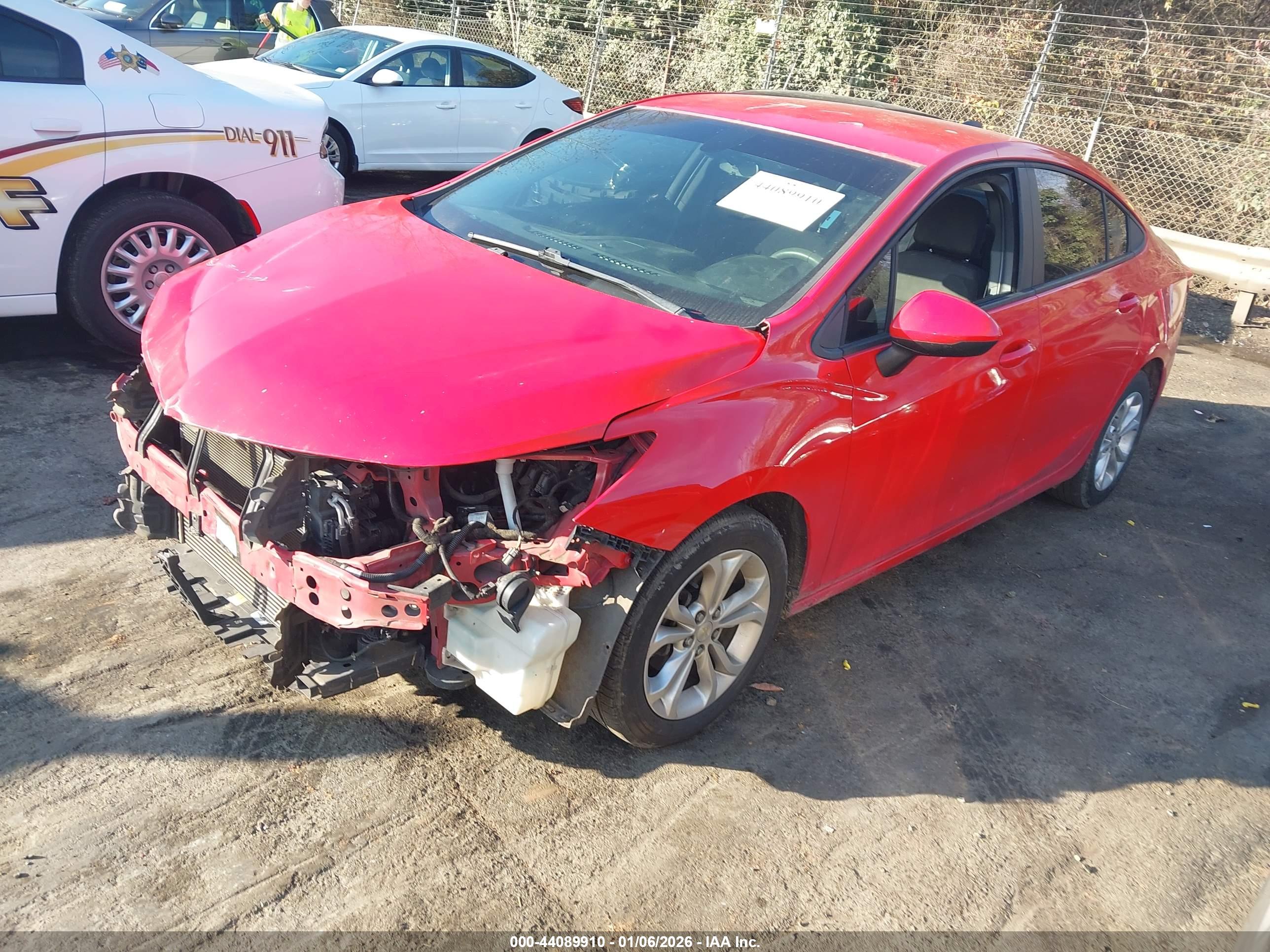 CHEVROLET CRUZE image 2
