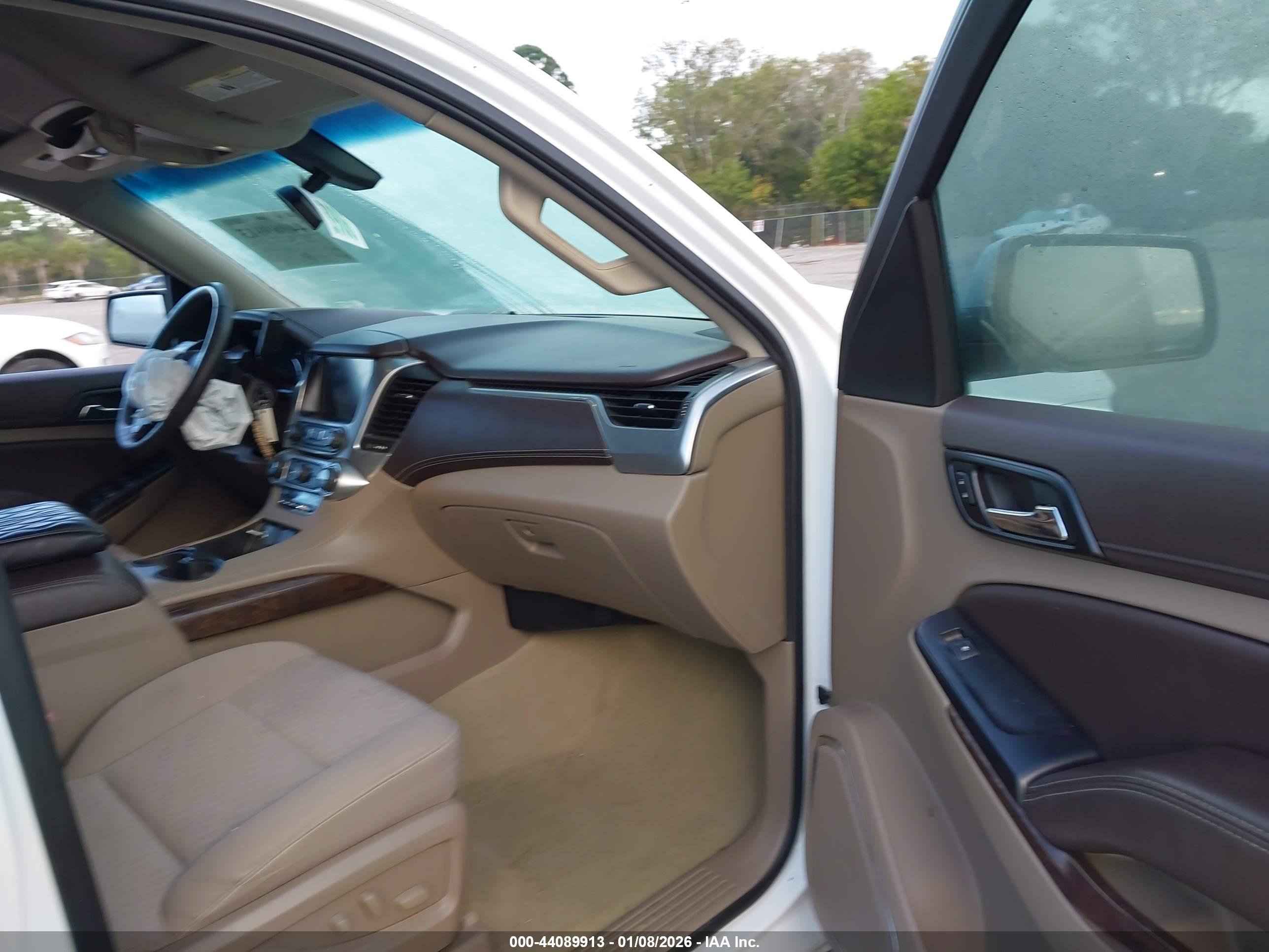 CHEVROLET TAHOE image 5