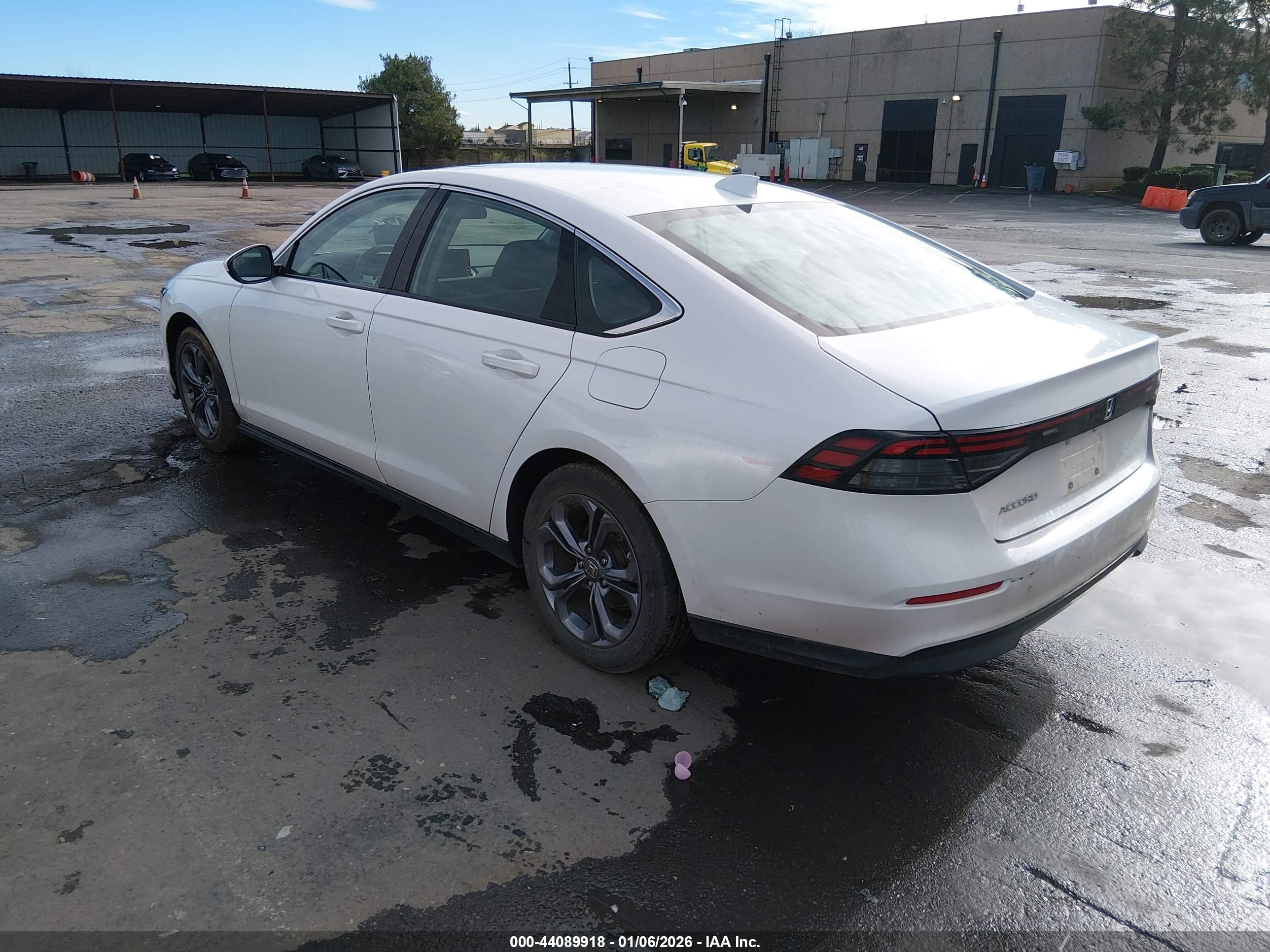 HONDA ACCORD image 3
