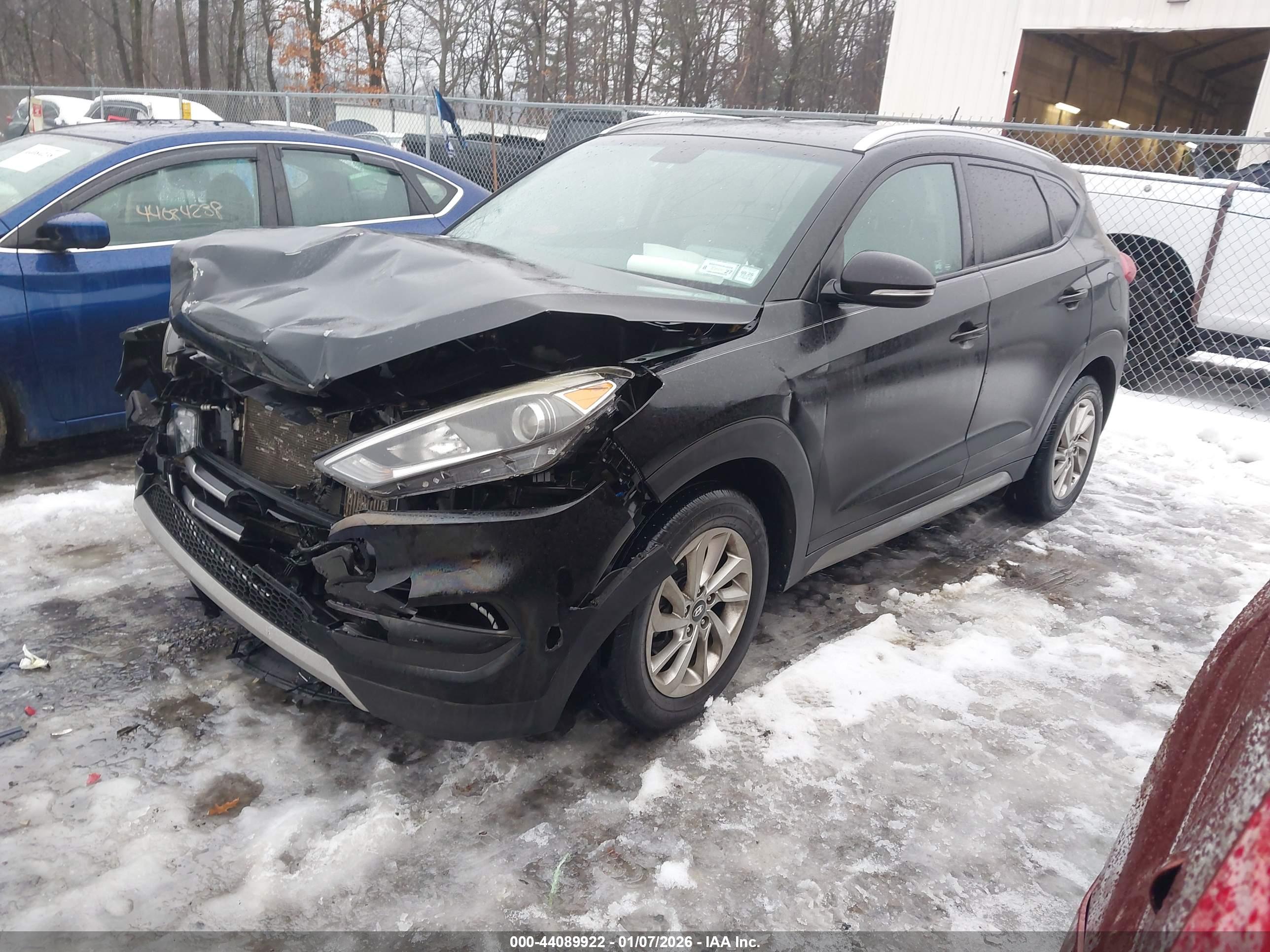 HYUNDAI TUCSON image 2