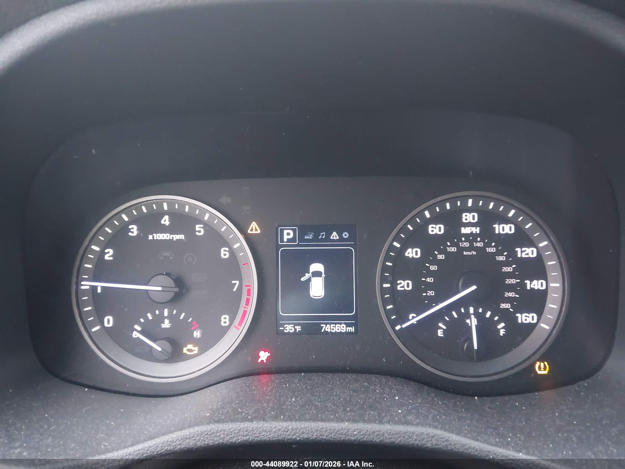 HYUNDAI TUCSON image 7