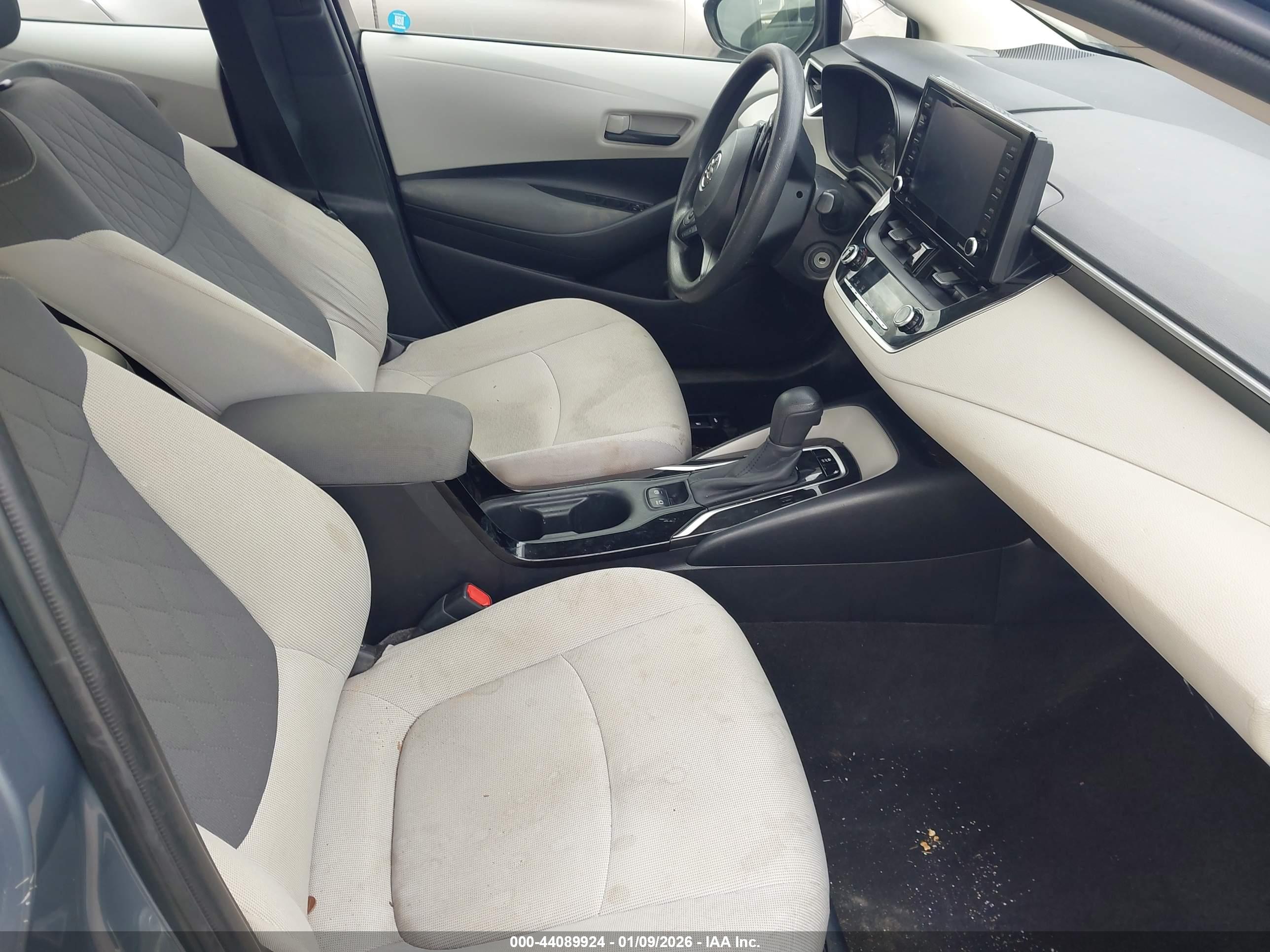 TOYOTA COROLLA image 5