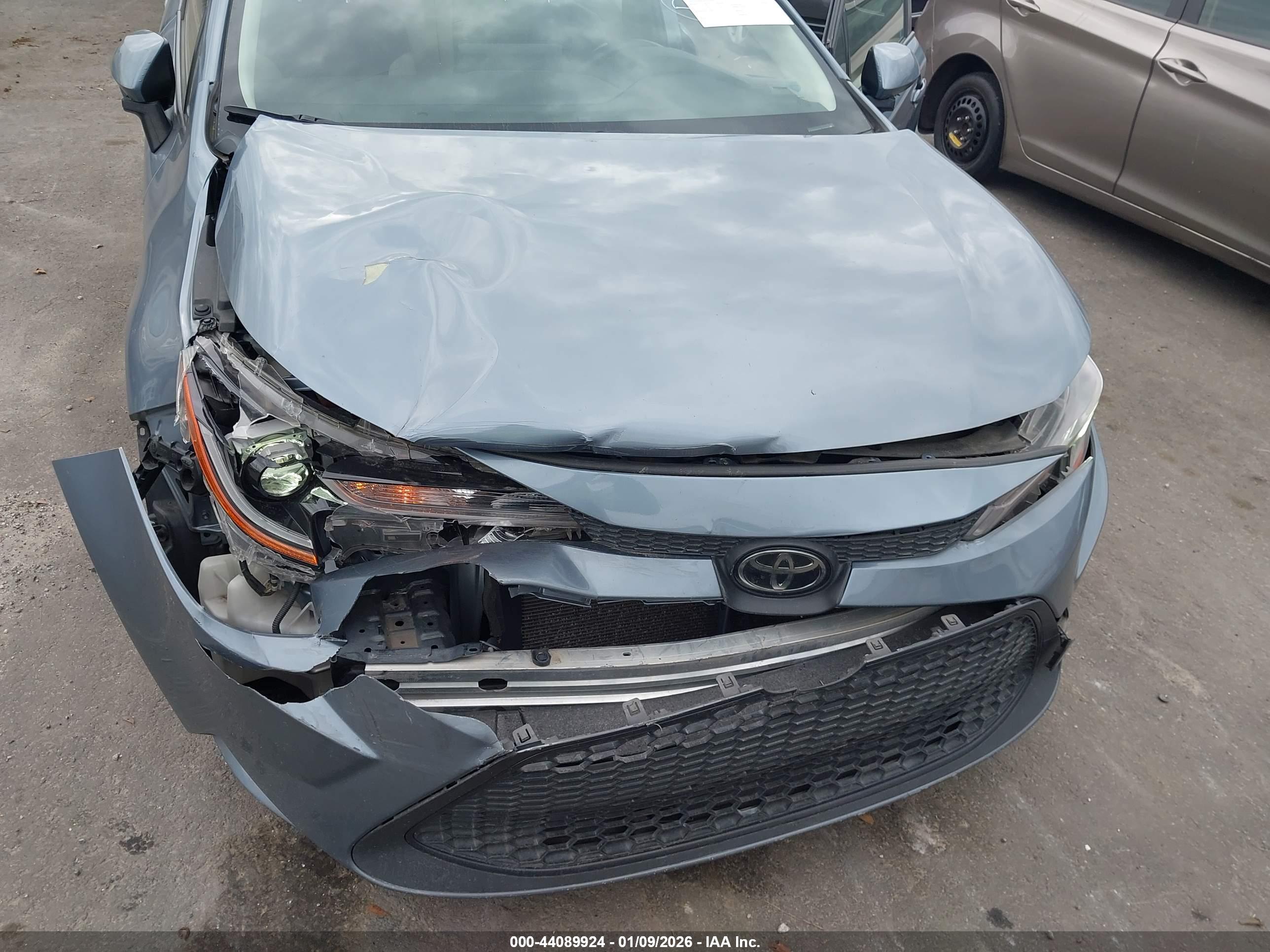 TOYOTA COROLLA image 6