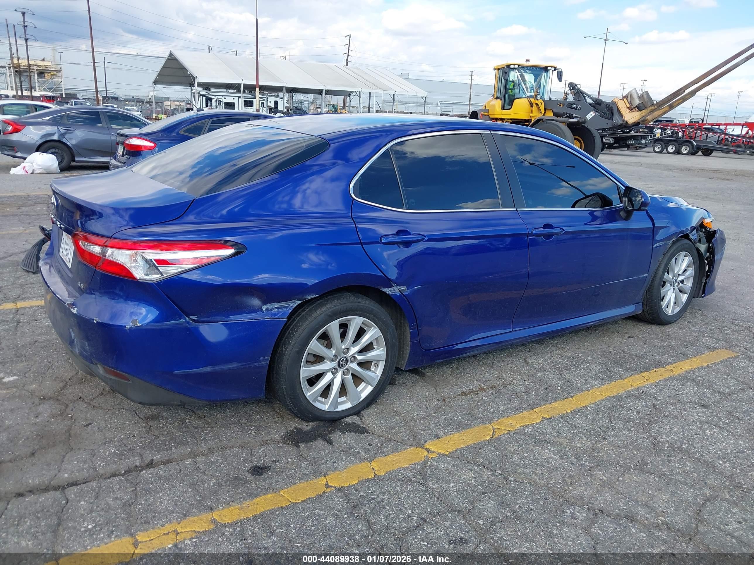 TOYOTA CAMRY image 4