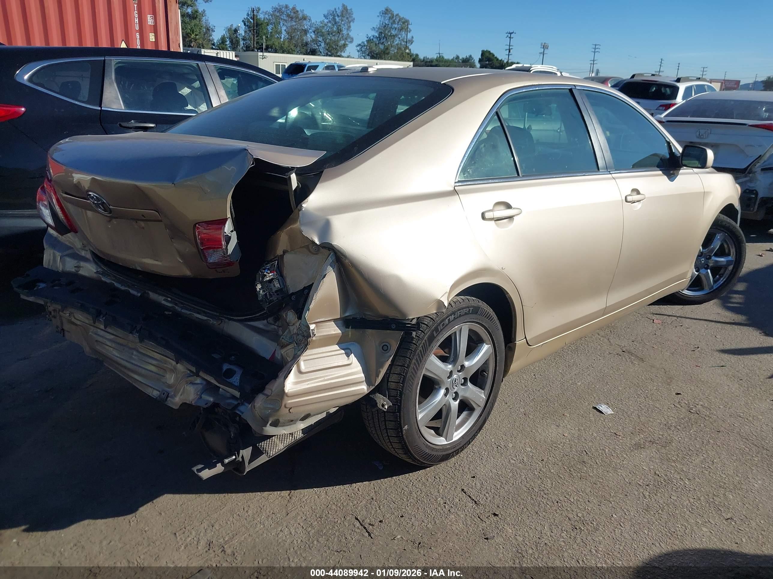 TOYOTA CAMRY image 4