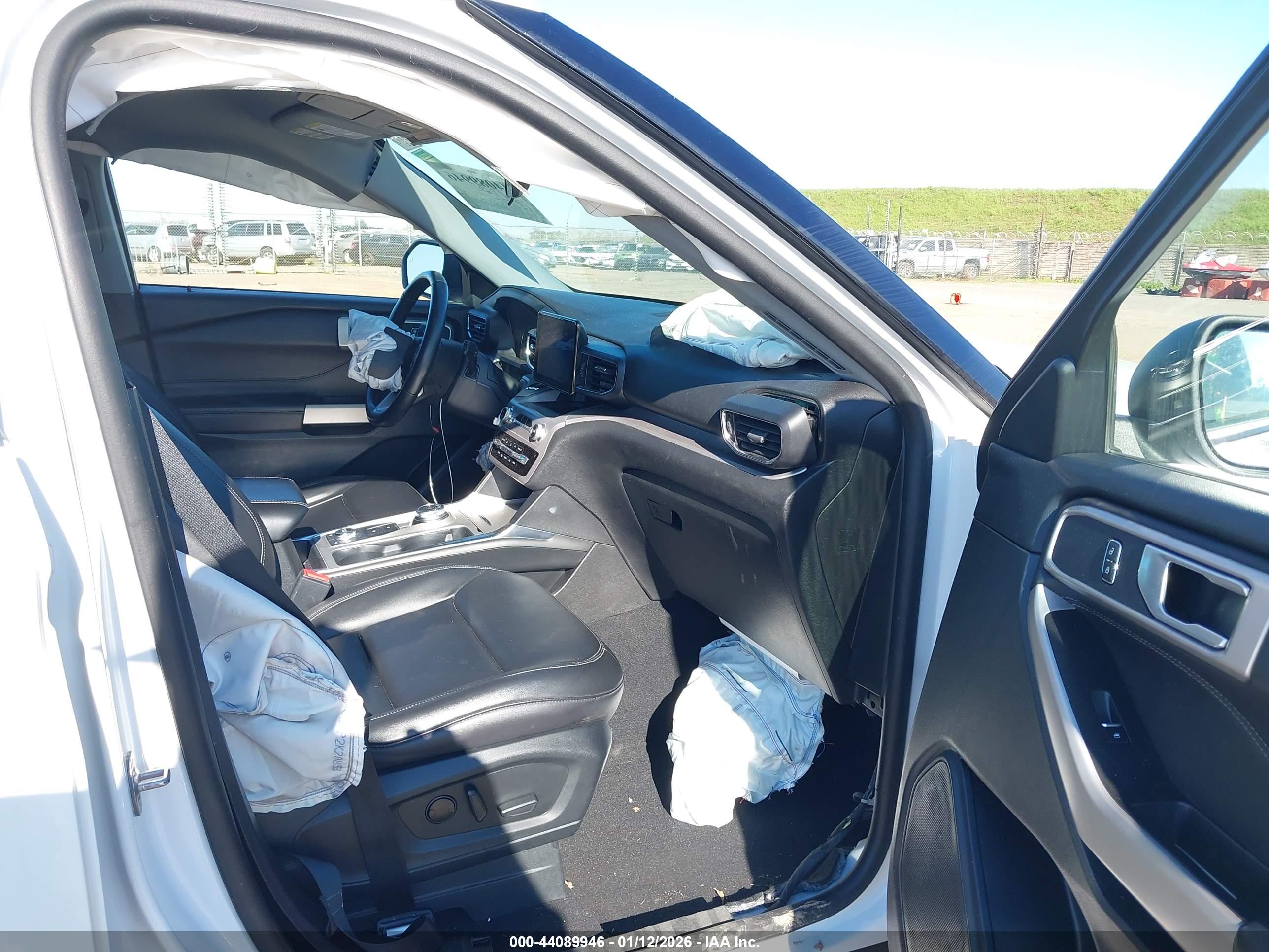 FORD EXPLORER image 5