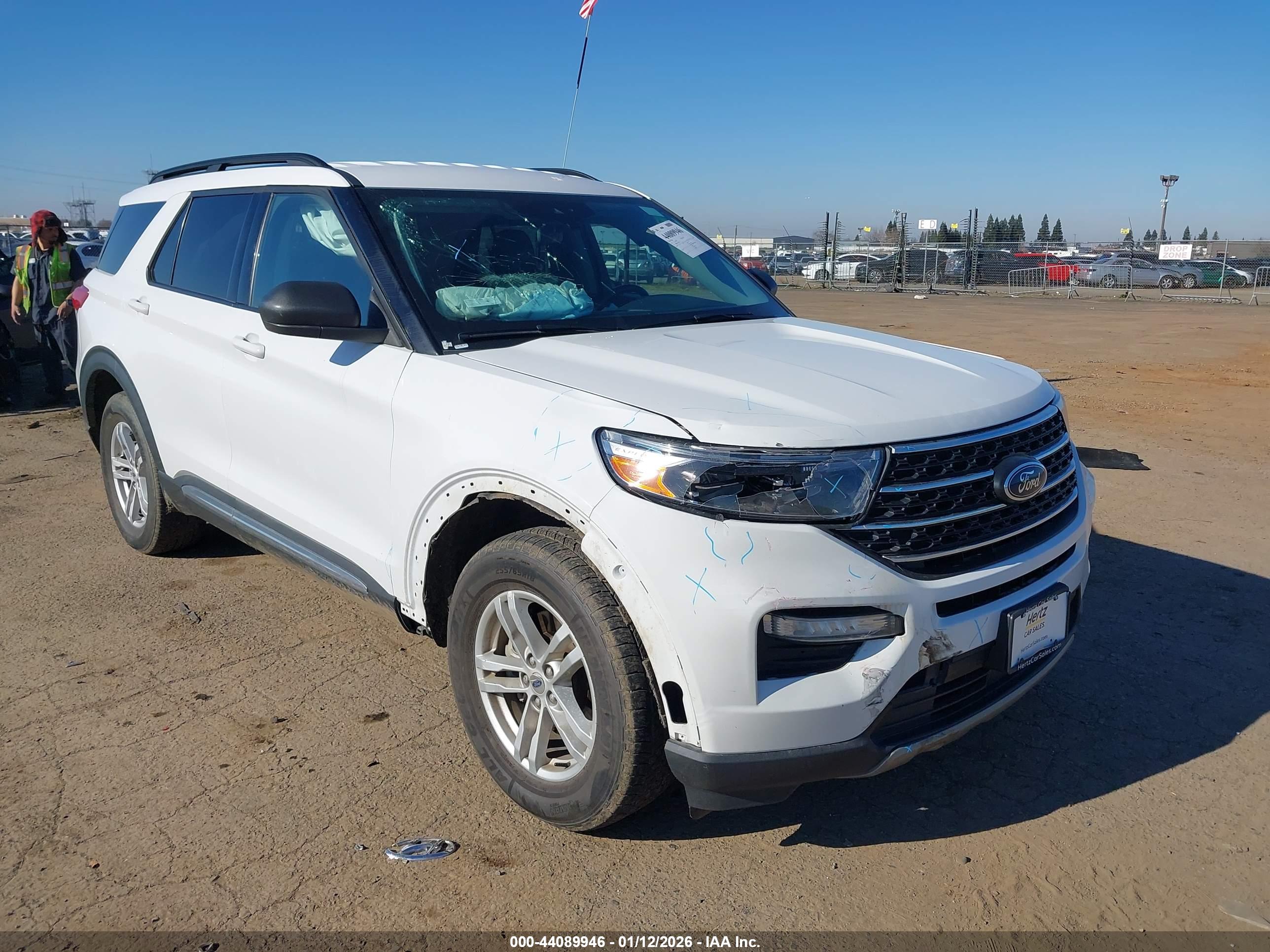FORD EXPLORER image 6