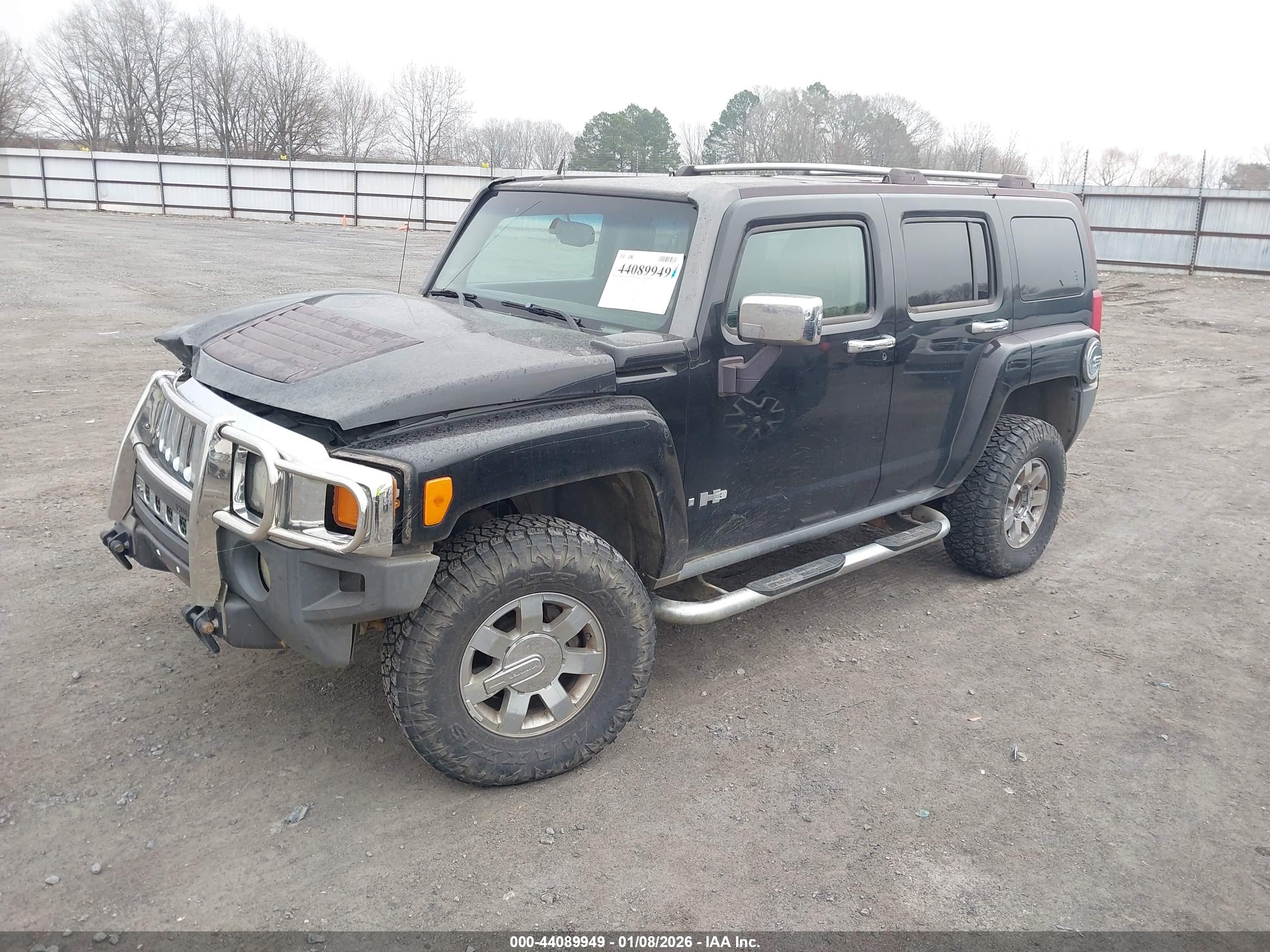 HUMMER H3 image 2