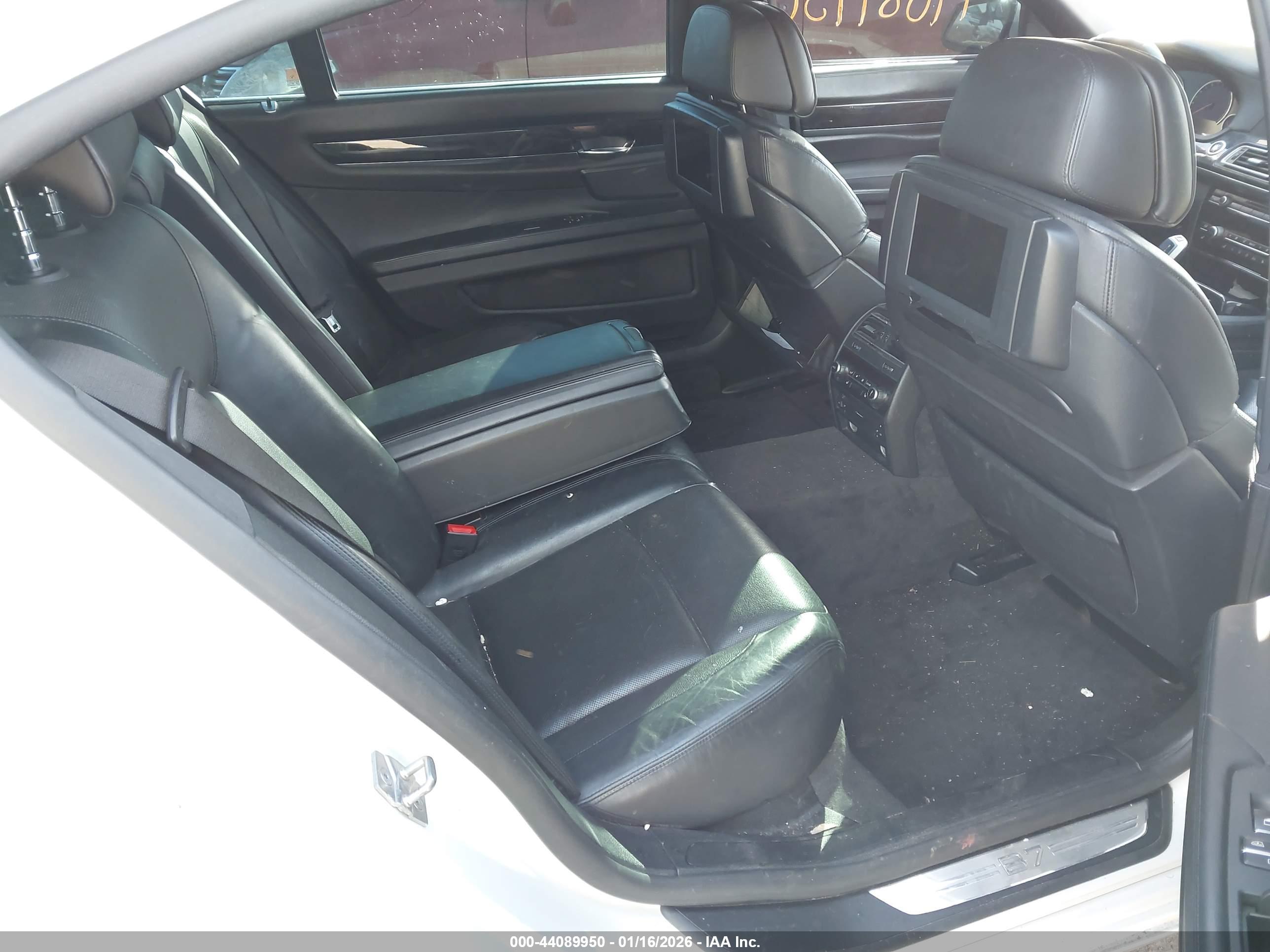 BMW 750LI image 8