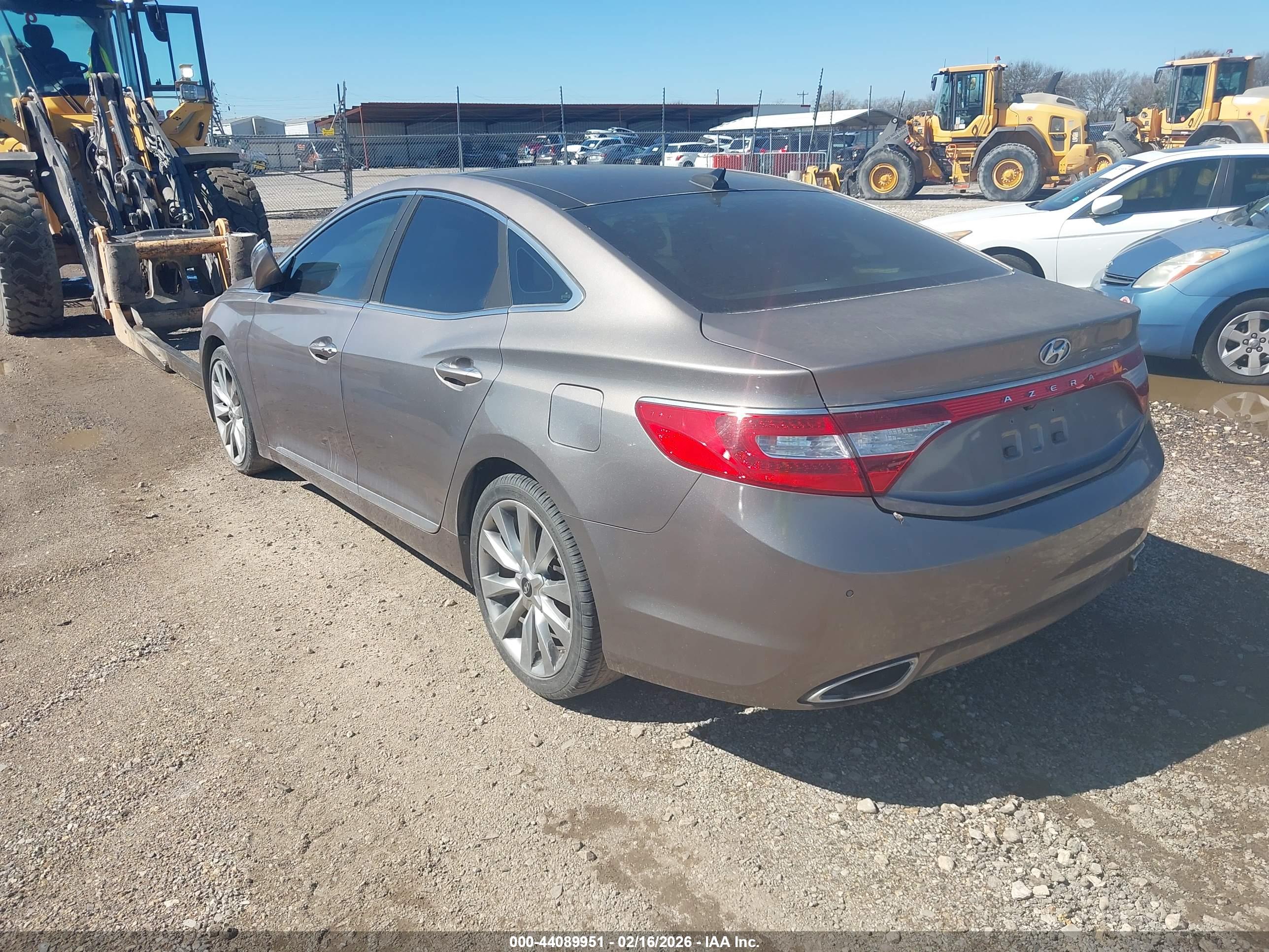 HYUNDAI AZERA image 3